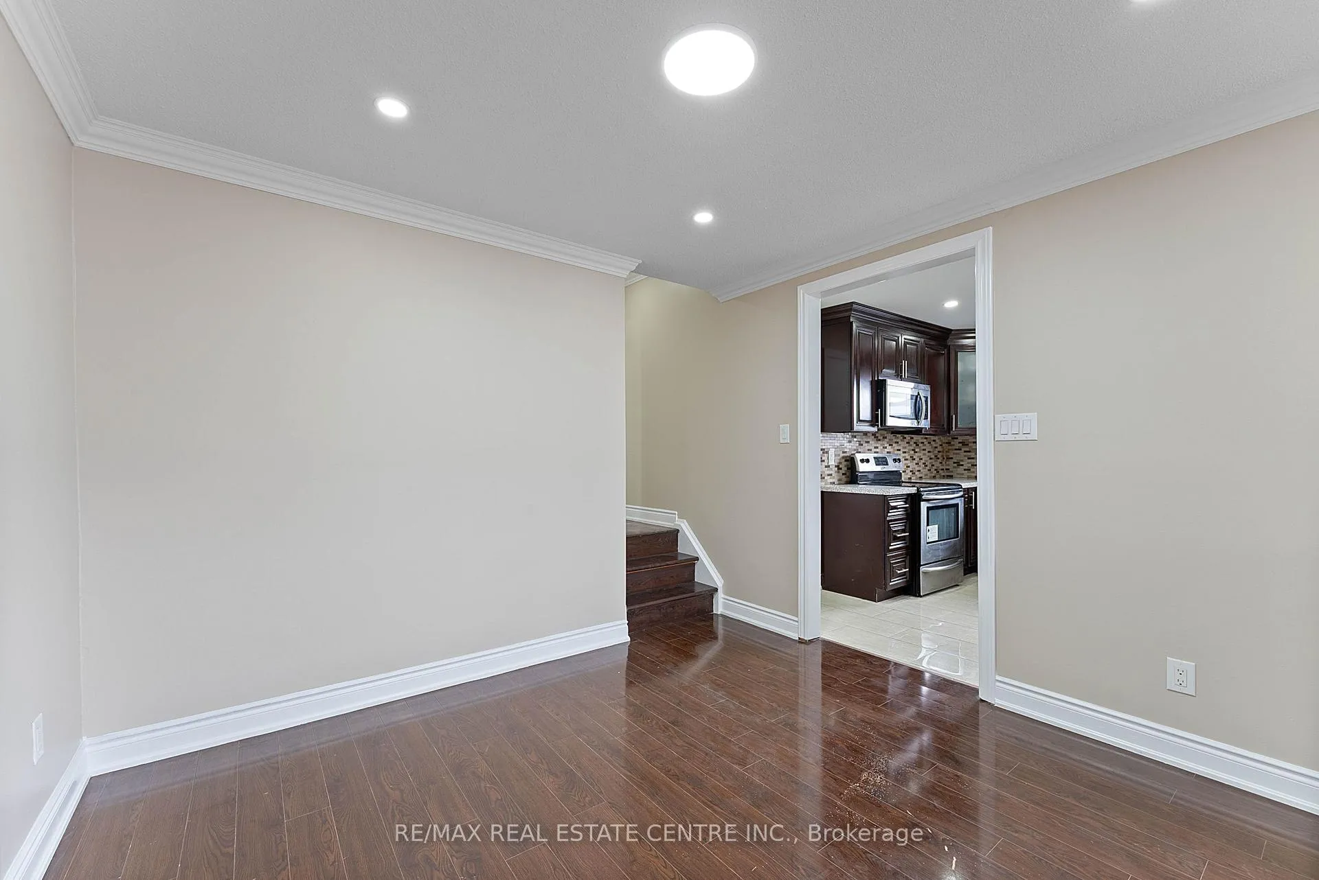 Photo 9 of 62 Flamingo Crescent, Brampton, Southgate — HOMEH