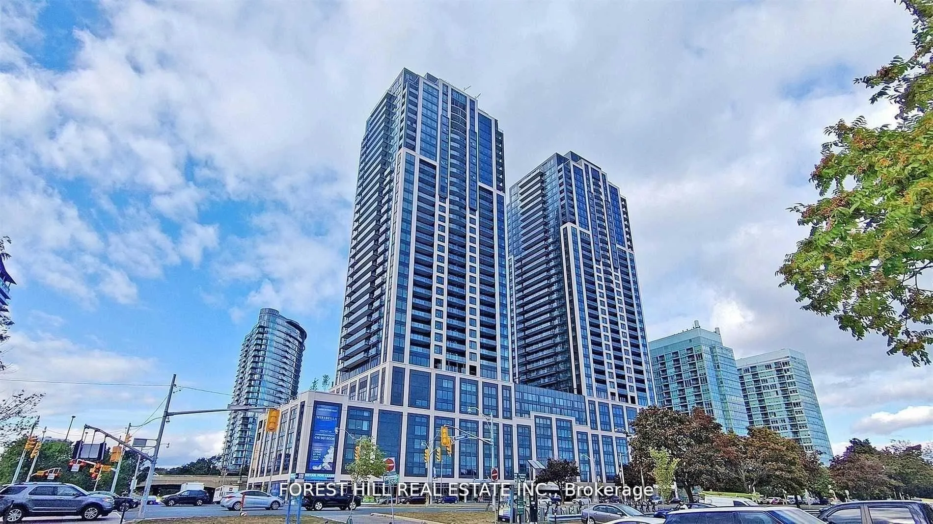 Front of Unit 3715, 1926 Lake Shore Boulevard W
