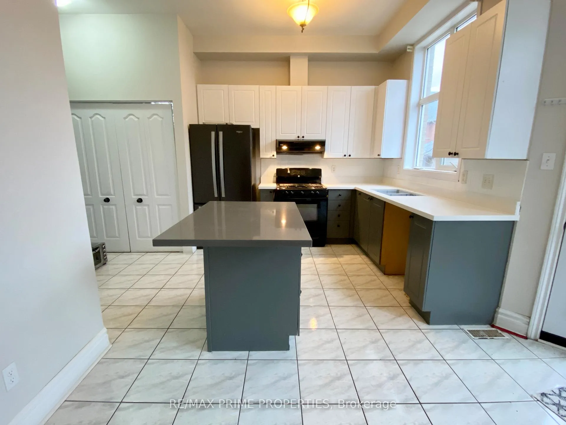 Photo 6 of 119 Settlement Park Avenue, Markham, Cornell — HOMEH