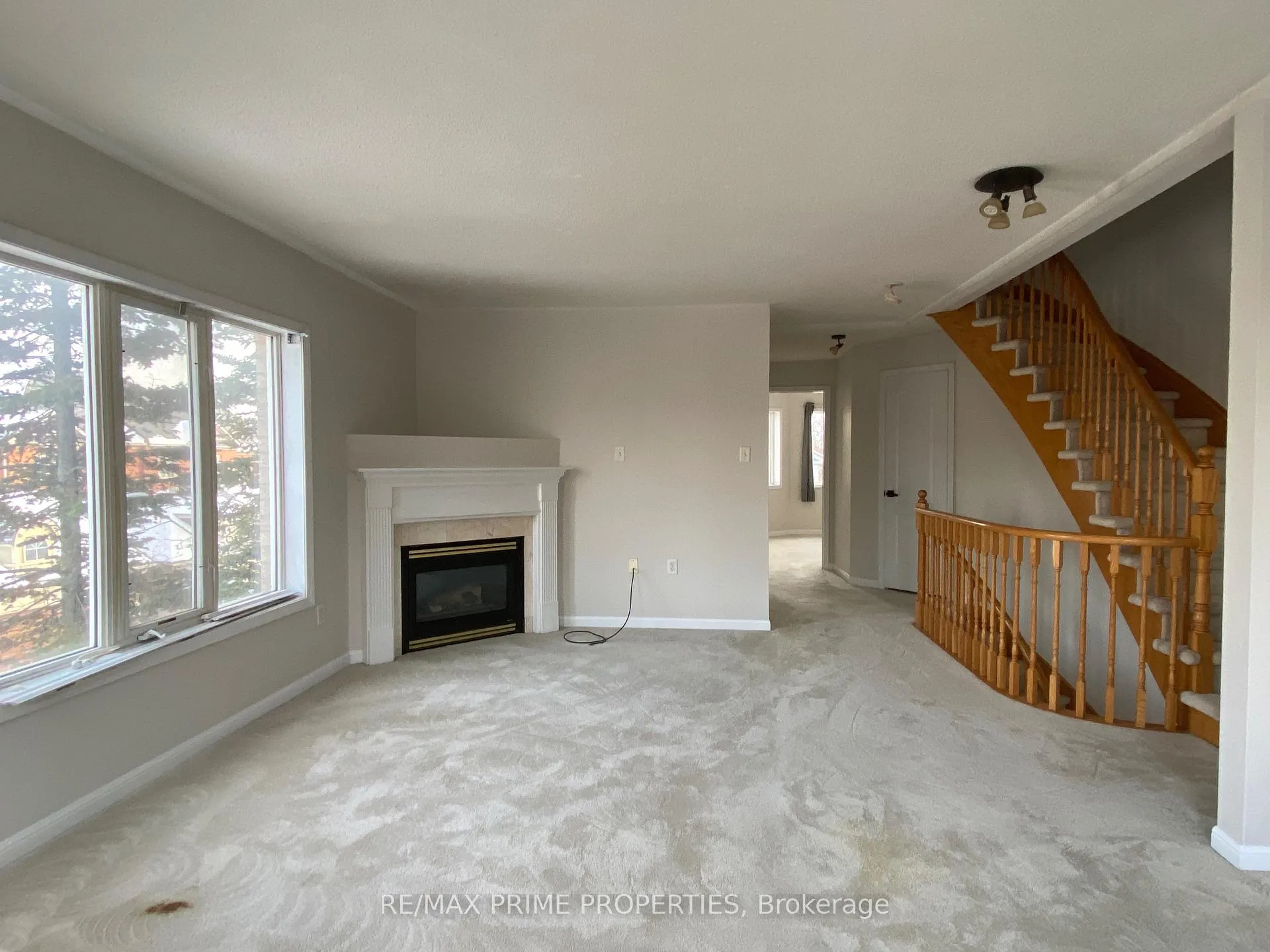 Photo 11 of 119 Settlement Park Avenue, Markham, Cornell — HOMEH