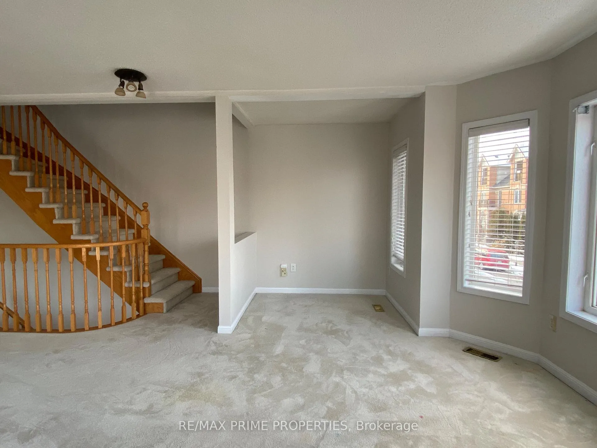 Photo 12 of 119 Settlement Park Avenue, Markham, Cornell — HOMEH