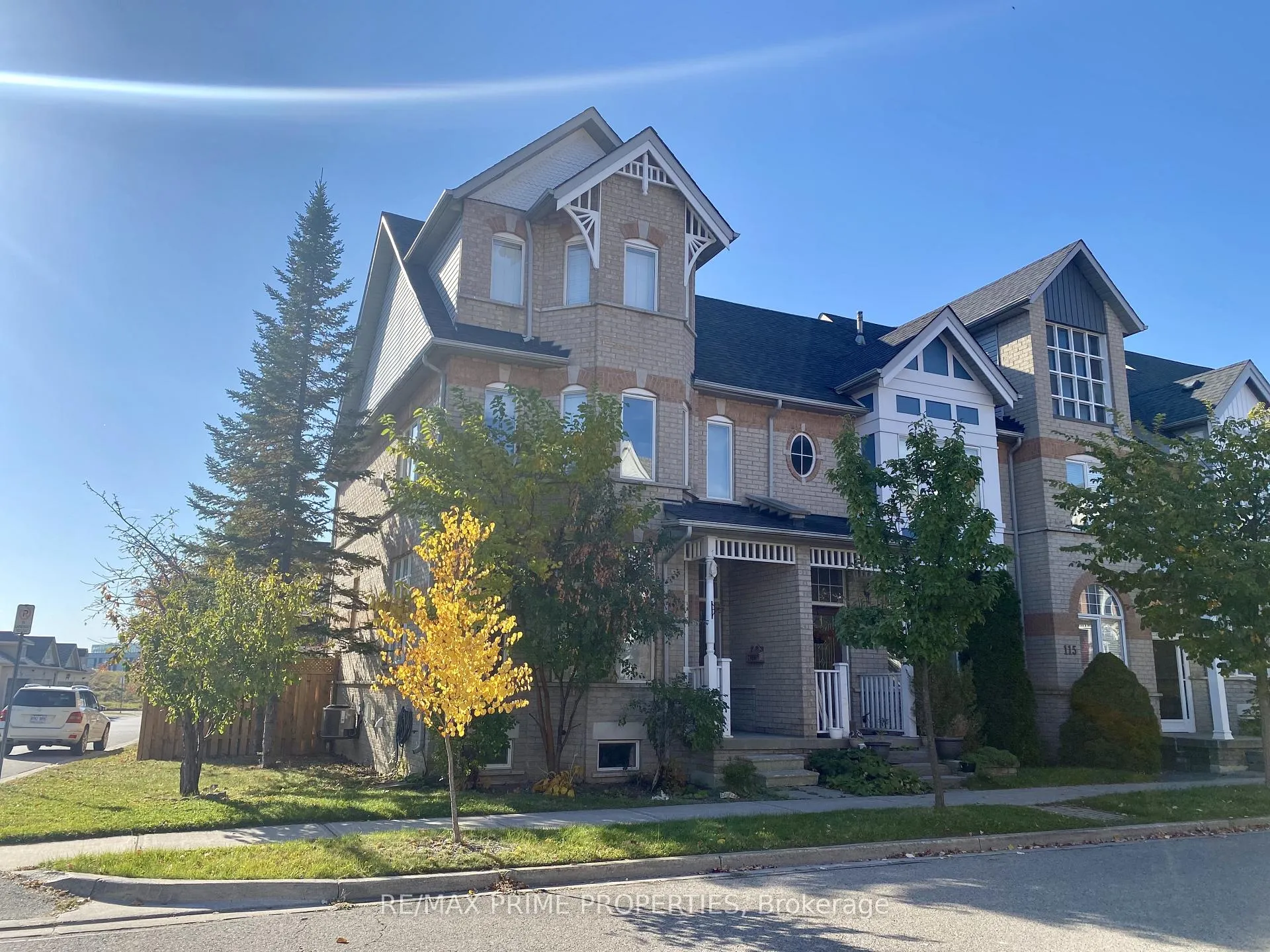 Photo 23 of 119 Settlement Park Avenue, Markham, Cornell — HOMEH