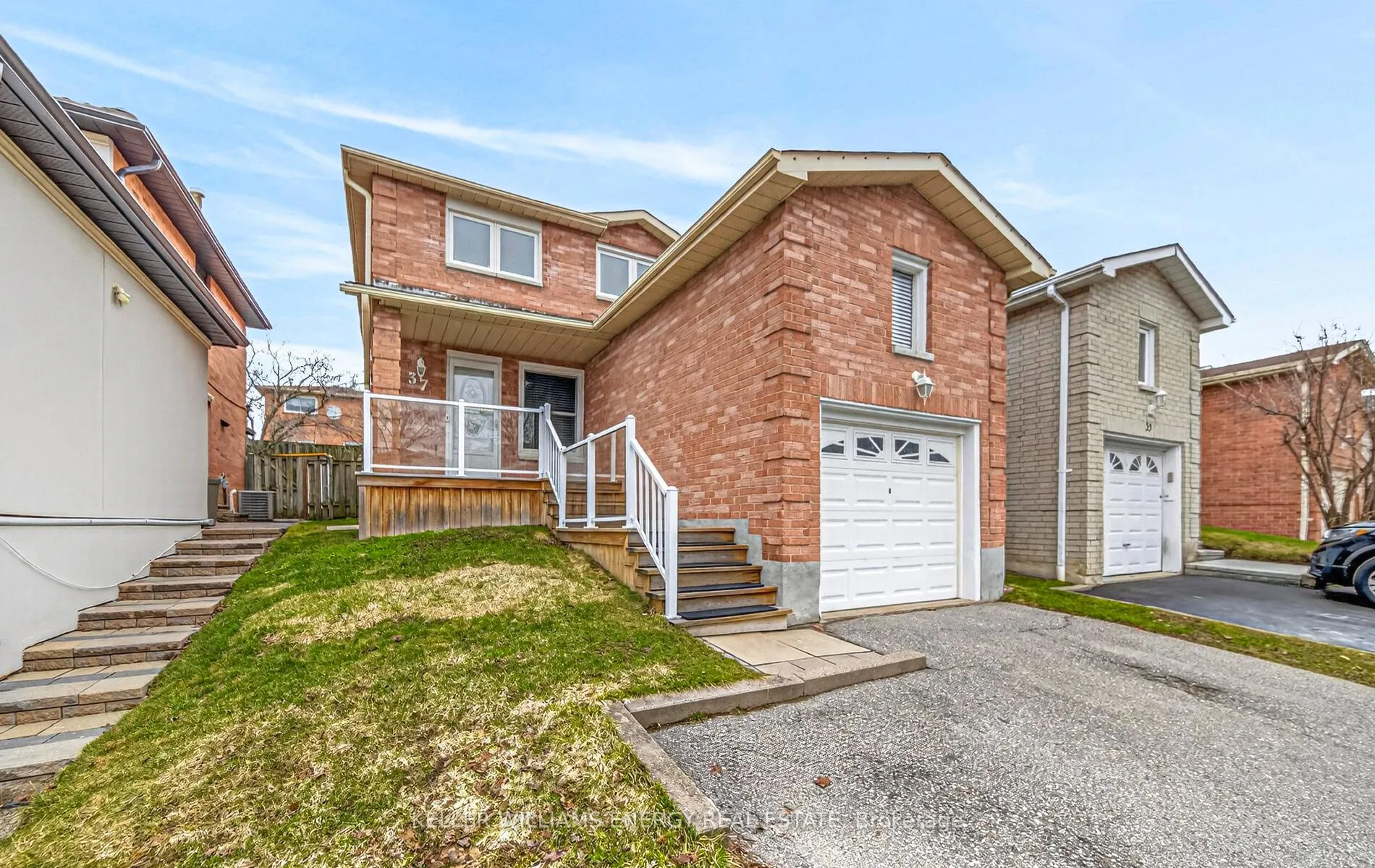 Photo 2 of 37 Palmer Drive, Ajax, Central — HOMEH