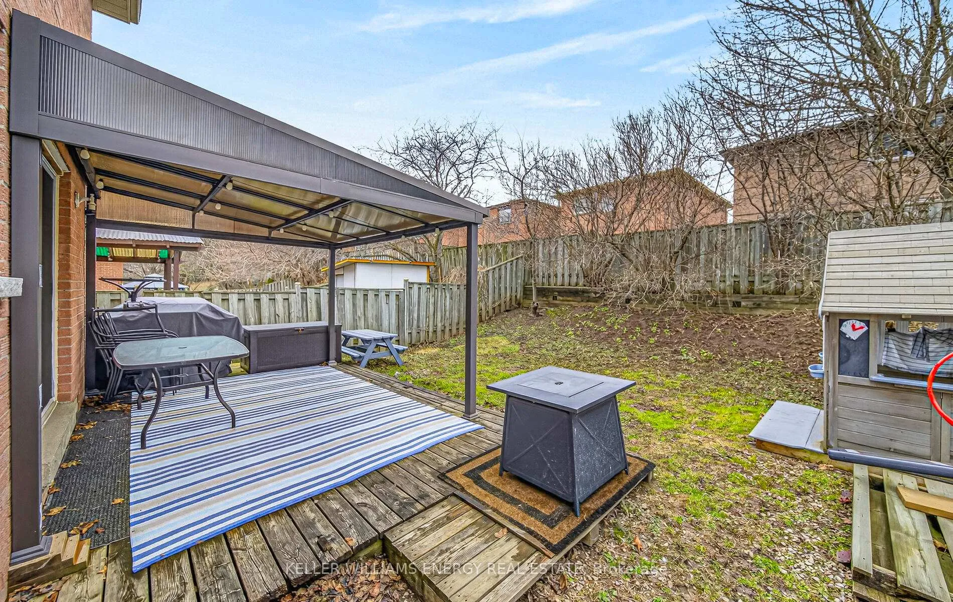 Photo 5 of 37 Palmer Drive, Ajax, Central — HOMEH