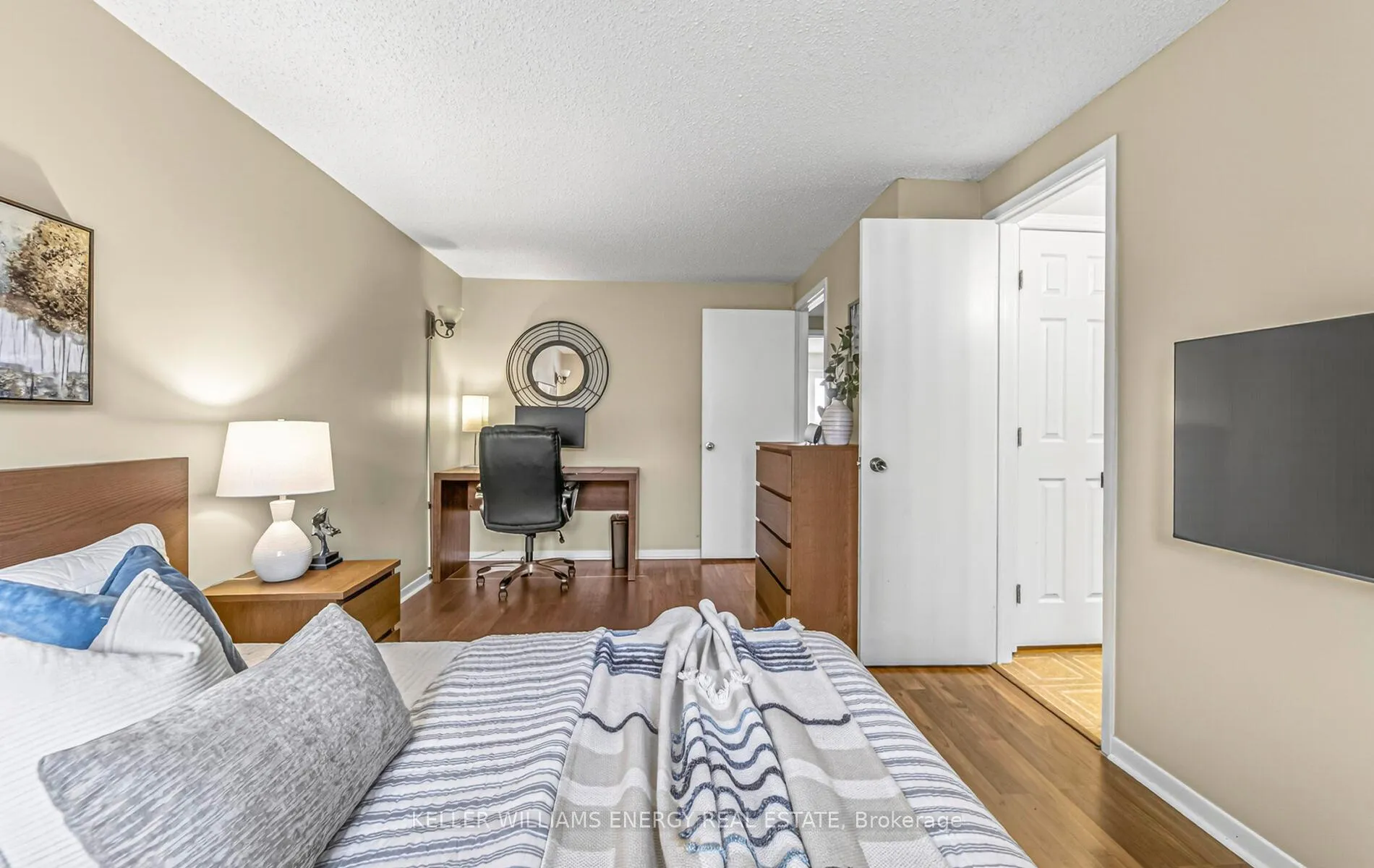 Photo 24 of 37 Palmer Drive, Ajax, Central — HOMEH