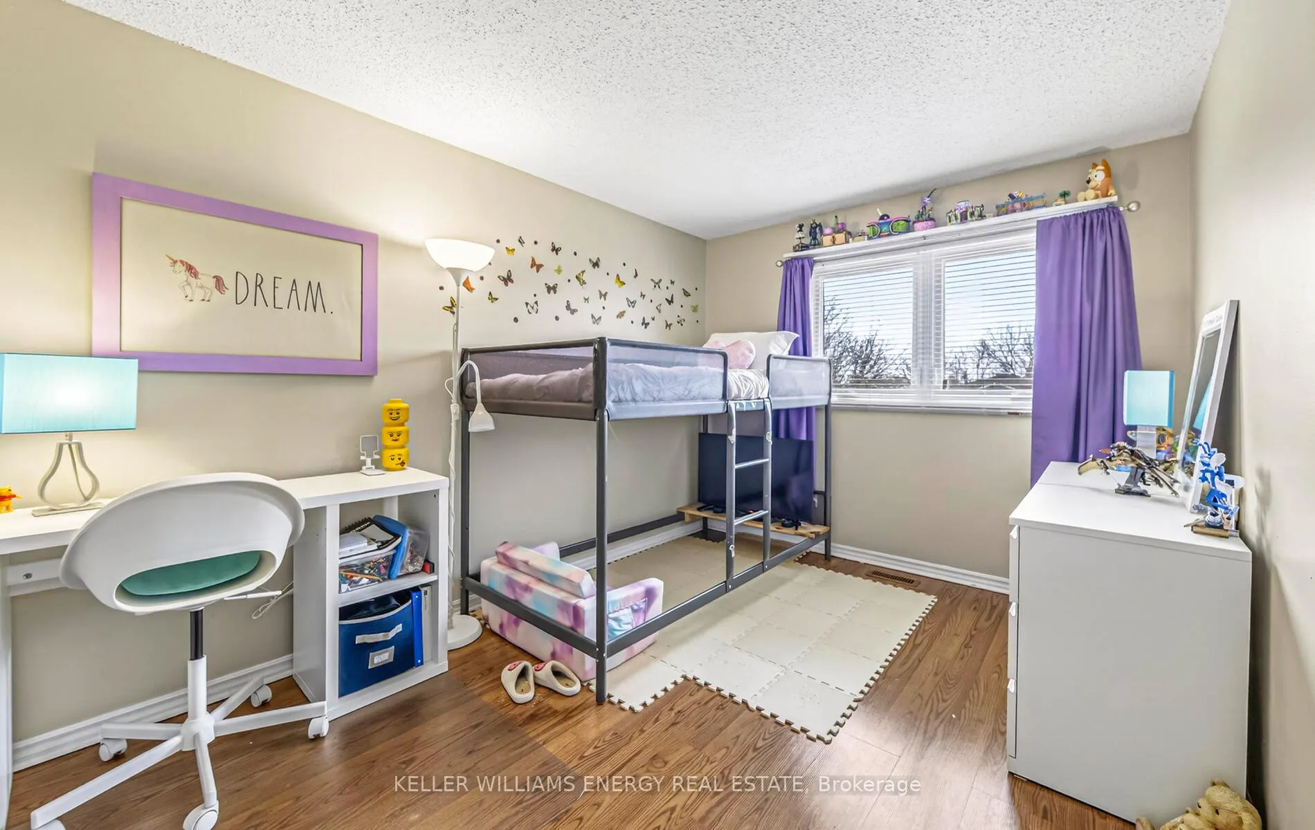 Photo 25 of 37 Palmer Drive, Ajax, Central — HOMEH