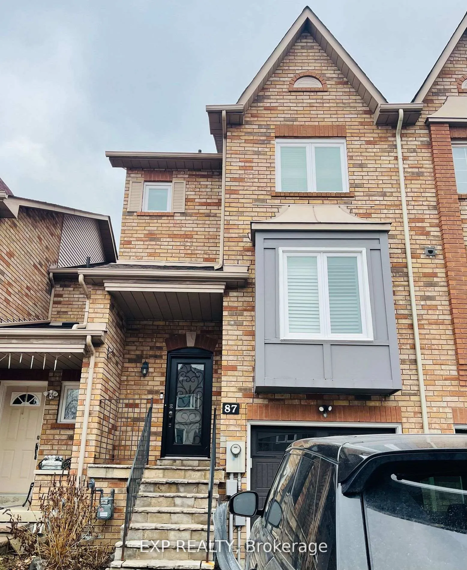 Photo 1 of 87 Kelso Crescent, Vaughan, Maple — HOMEH