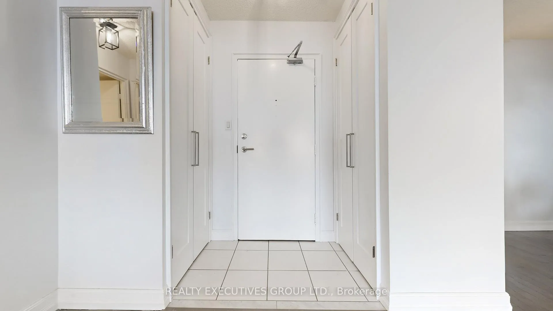 Photo 5 of Unit 1106, 7811 Yonge Street, Markham, Thornhill — HOMEH