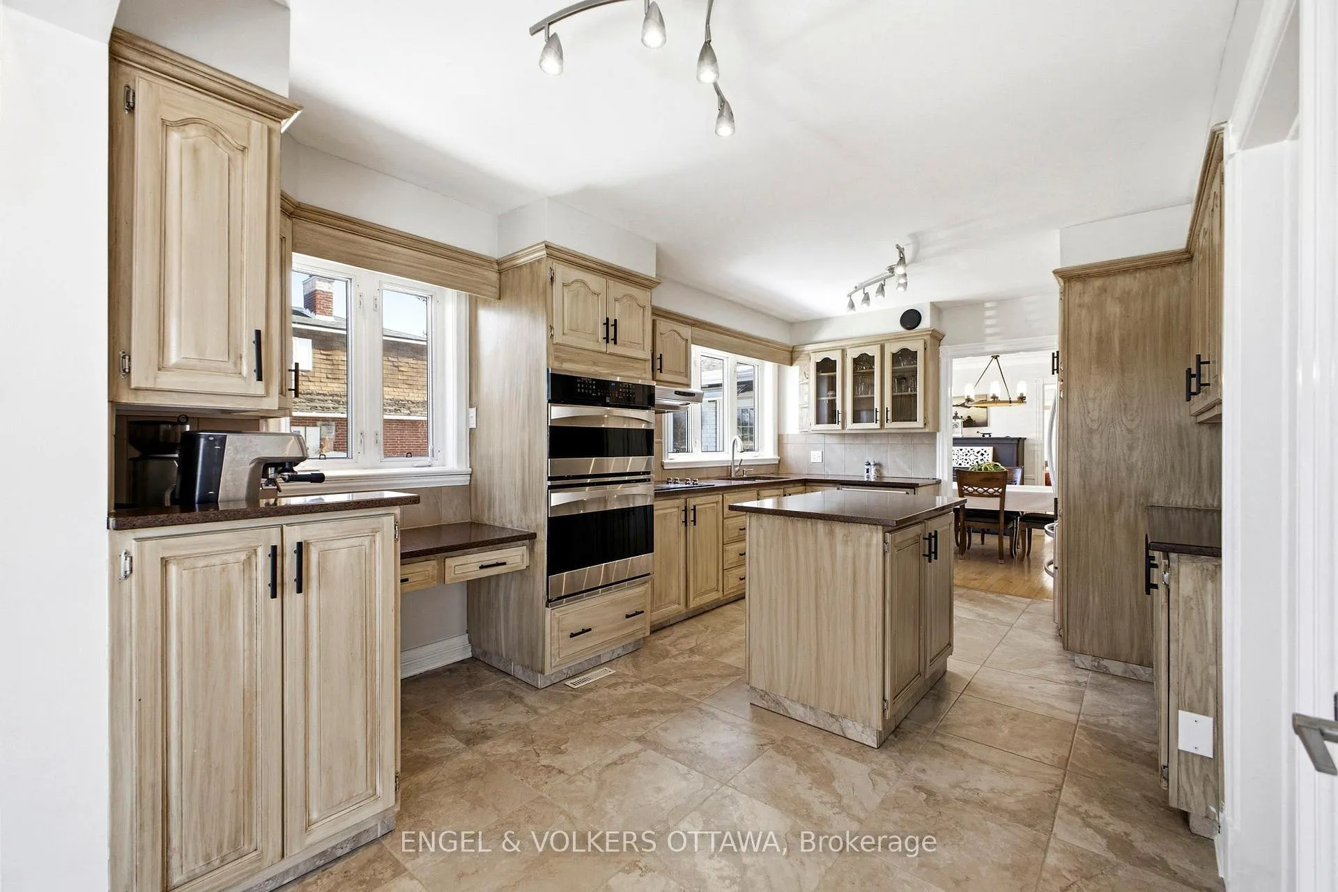 Photo 5 of 1495 Belcourt Boulevard, Ottawa, Orleans/Sunridge — HOMEH