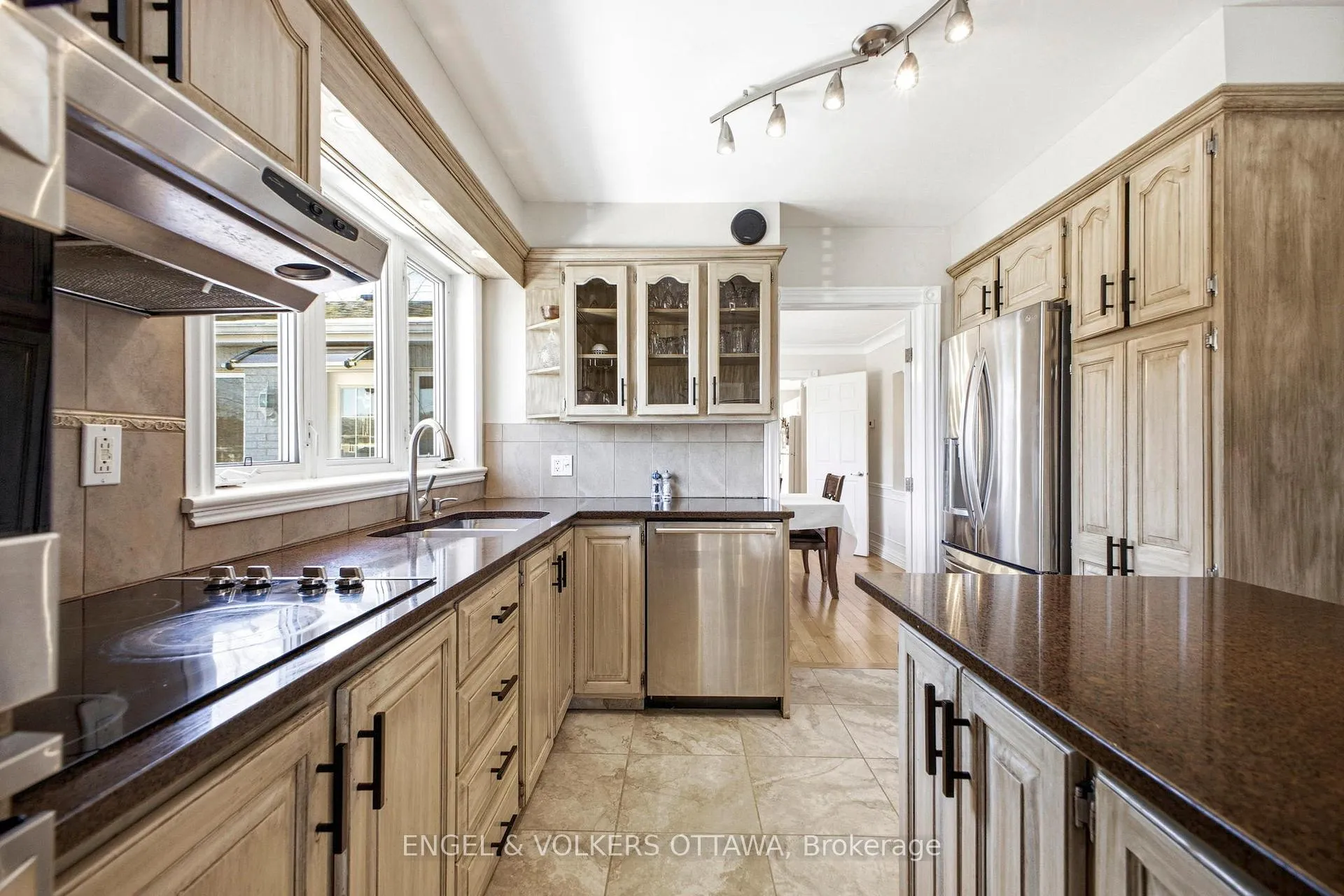 Photo 7 of 1495 Belcourt Boulevard, Ottawa, Orleans/Sunridge — HOMEH