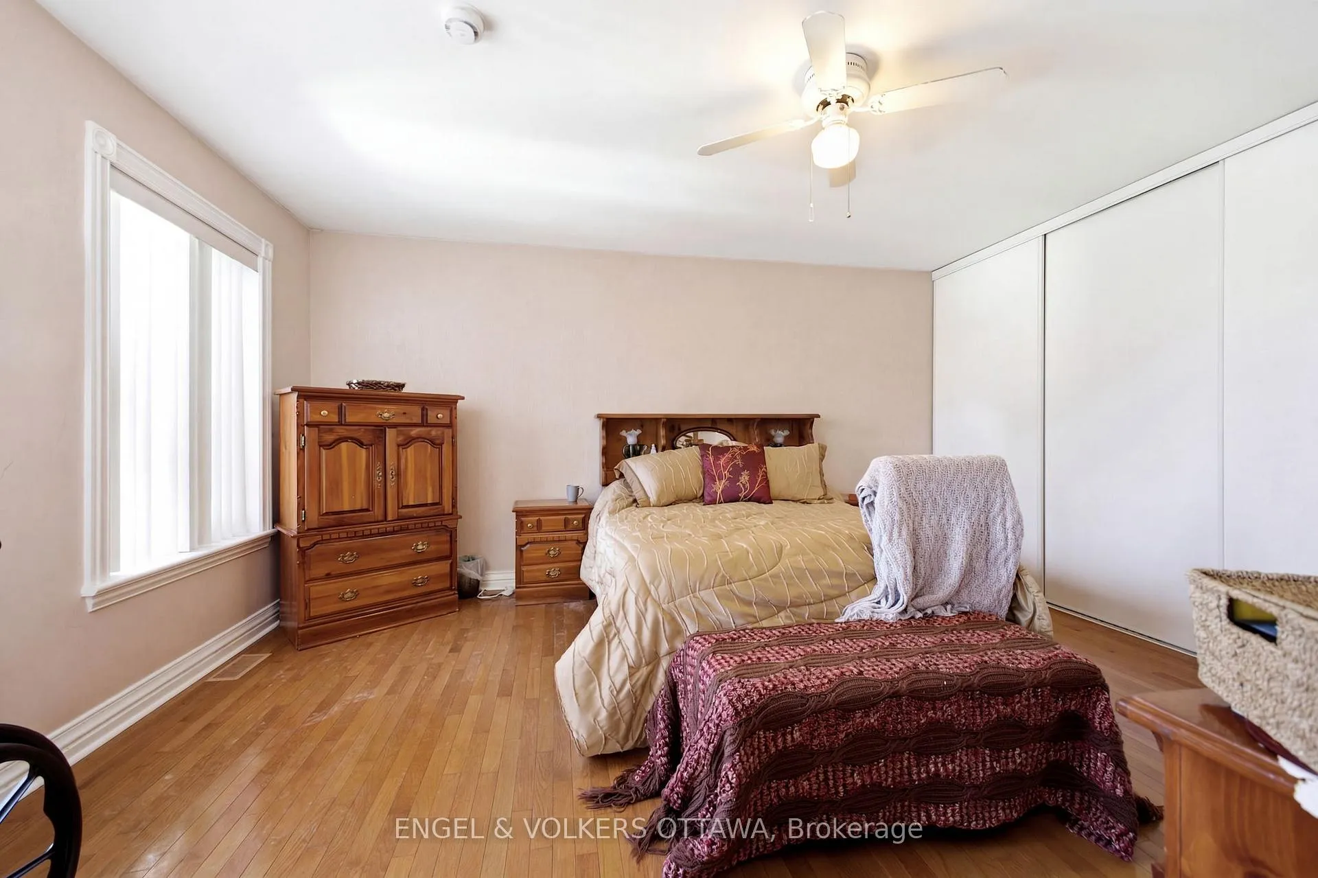 Photo 24 of 1495 Belcourt Boulevard, Ottawa, Orleans/Sunridge — HOMEH