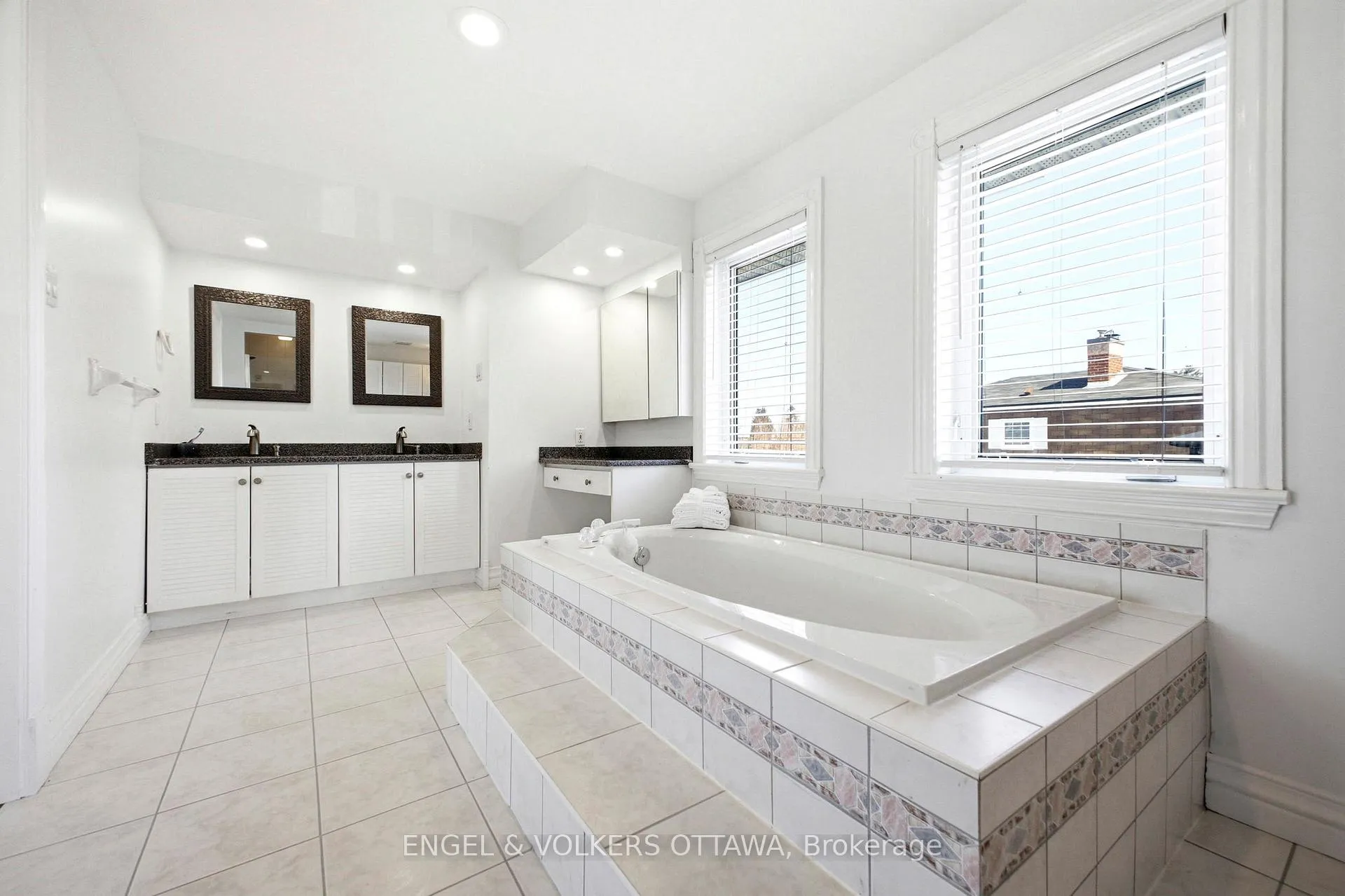 Photo 33 of 1495 Belcourt Boulevard, Ottawa, Orleans/Sunridge — HOMEH