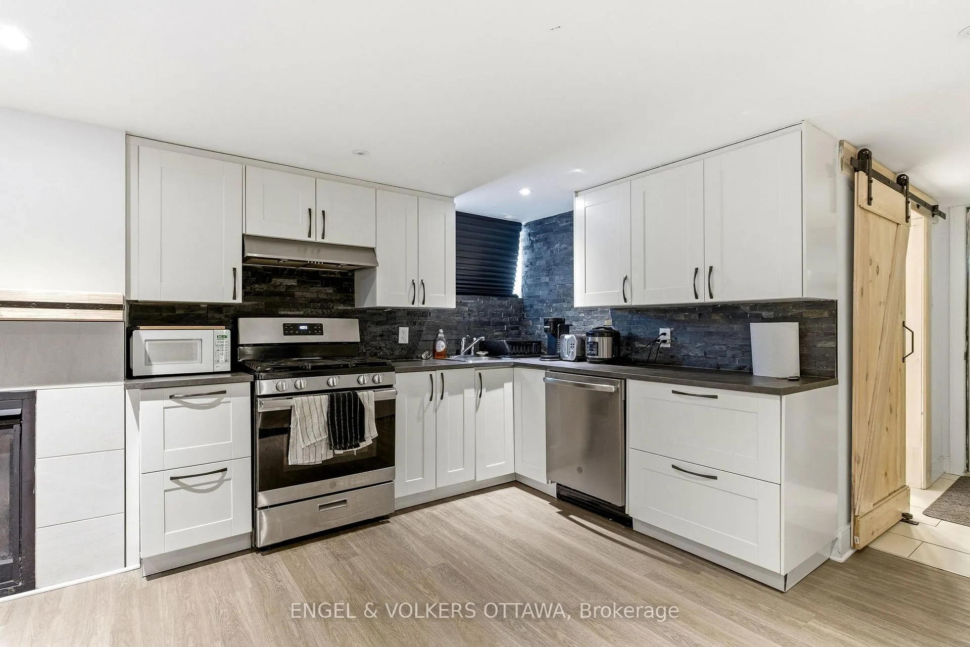 Photo 37 of 1495 Belcourt Boulevard, Ottawa, Orleans/Sunridge — HOMEH