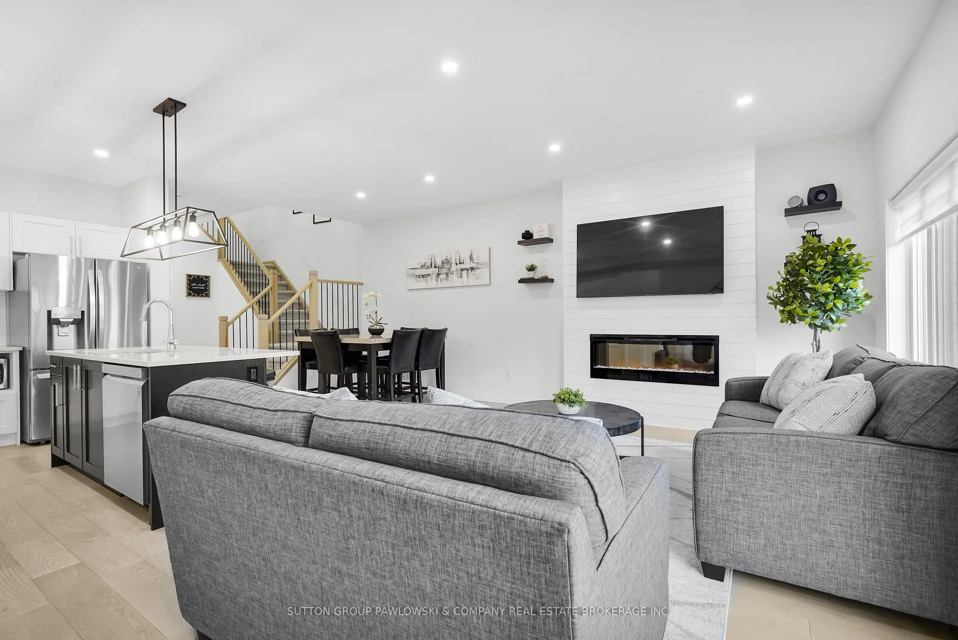 Photo 18 of 180 Doan Drive, Middlesex Centre, Komoka — HOMEH