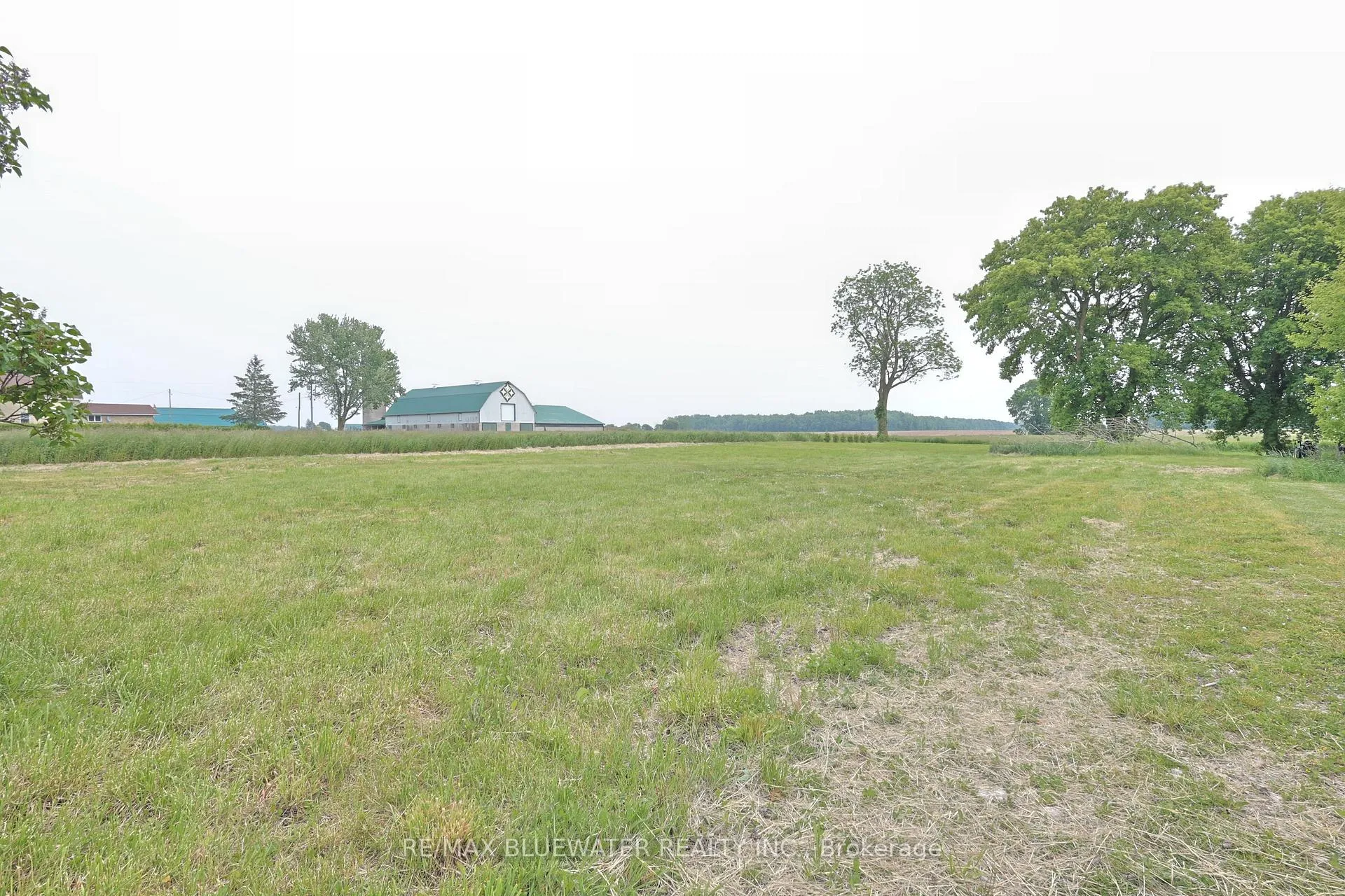 Photo 5 of 2095 Mount Carmel Drive, North Middlesex, Rural North Middlesex — HOMEH
