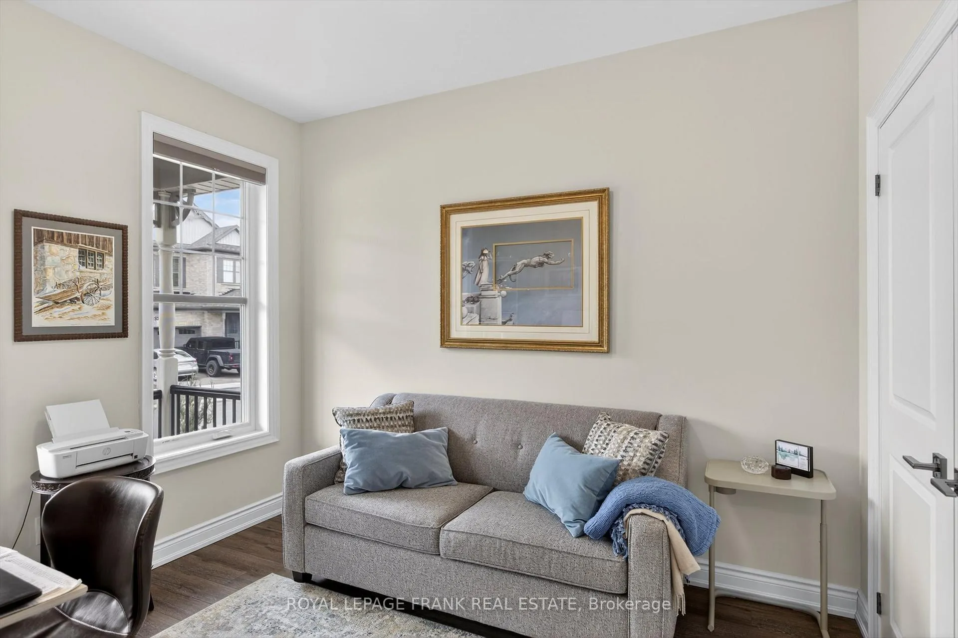 Photo 19 of 527 MacIntosh Grove, Peterborough, Northcrest Ward 5 — HOMEH