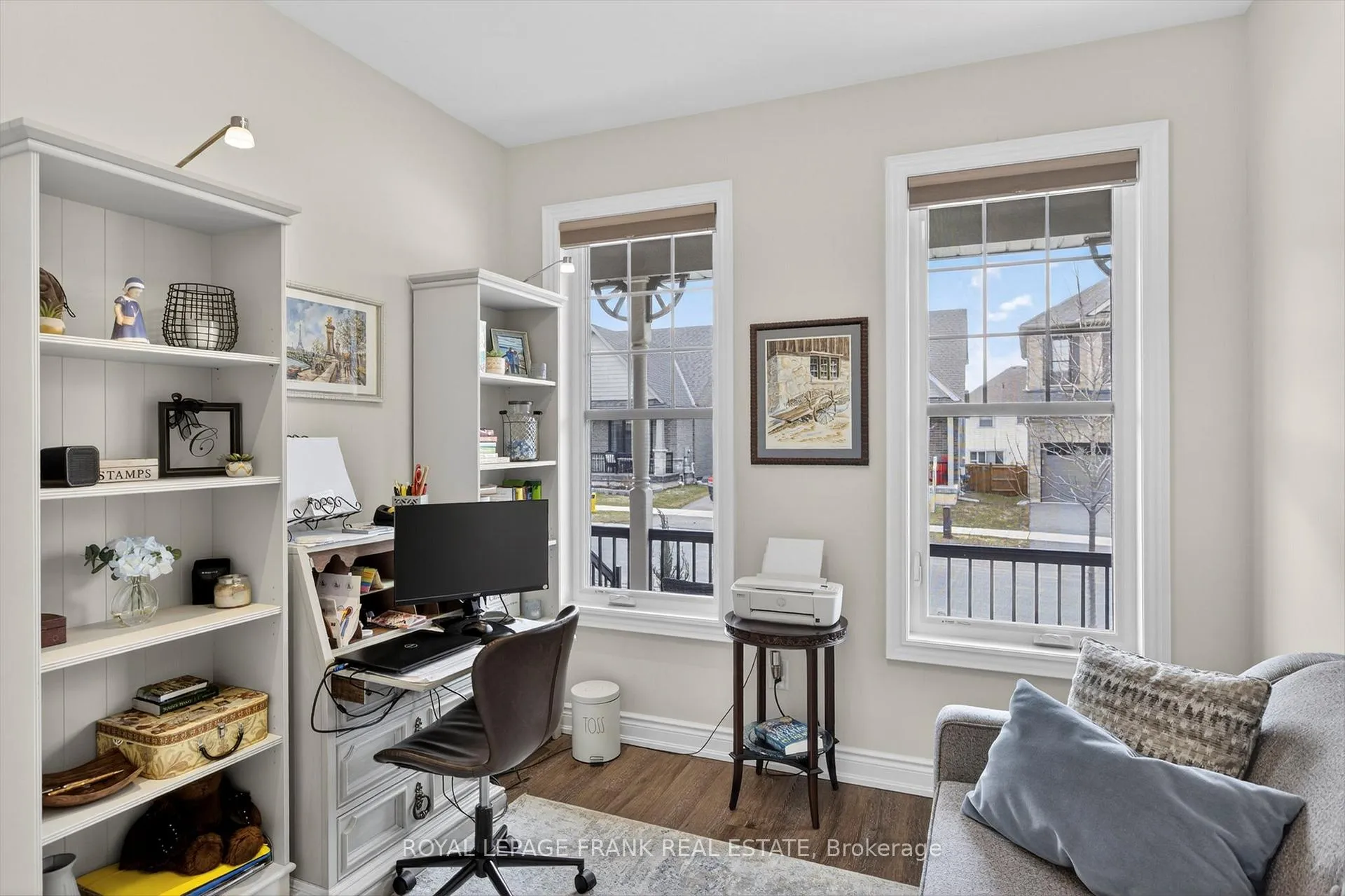 Photo 20 of 527 MacIntosh Grove, Peterborough, Northcrest Ward 5 — HOMEH