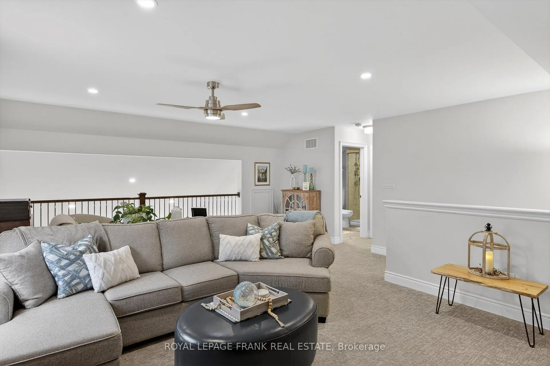Photo 25 of 527 MacIntosh Grove, Peterborough, Northcrest Ward 5 — HOMEH