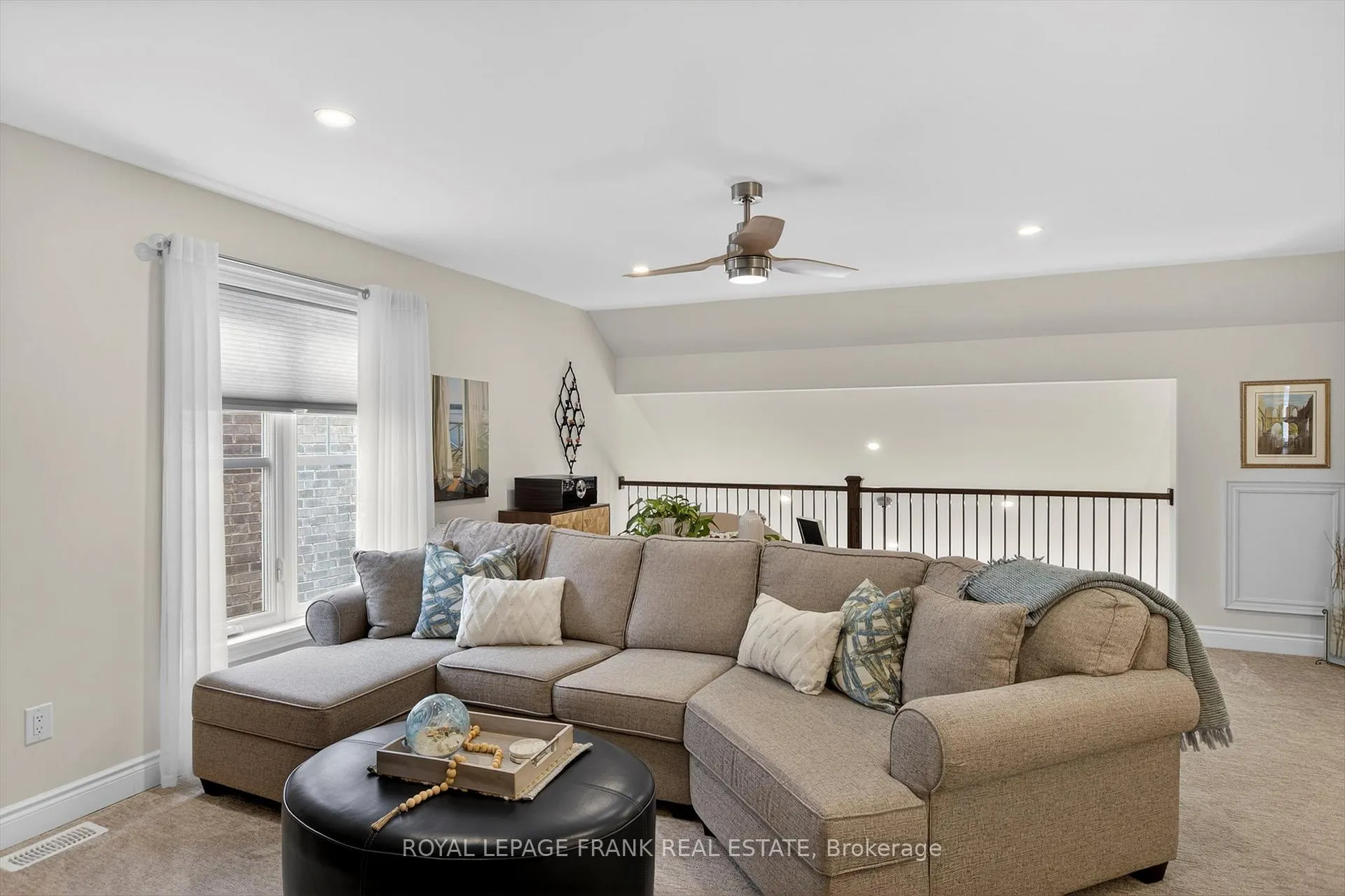 Photo 26 of 527 MacIntosh Grove, Peterborough, Northcrest Ward 5 — HOMEH