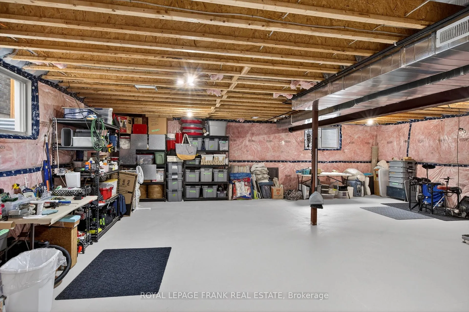 Photo 34 of 527 MacIntosh Grove, Peterborough, Northcrest Ward 5 — HOMEH