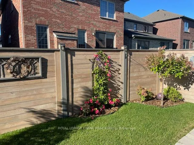 Photo 45 of 527 MacIntosh Grove, Peterborough, Northcrest Ward 5 — HOMEH