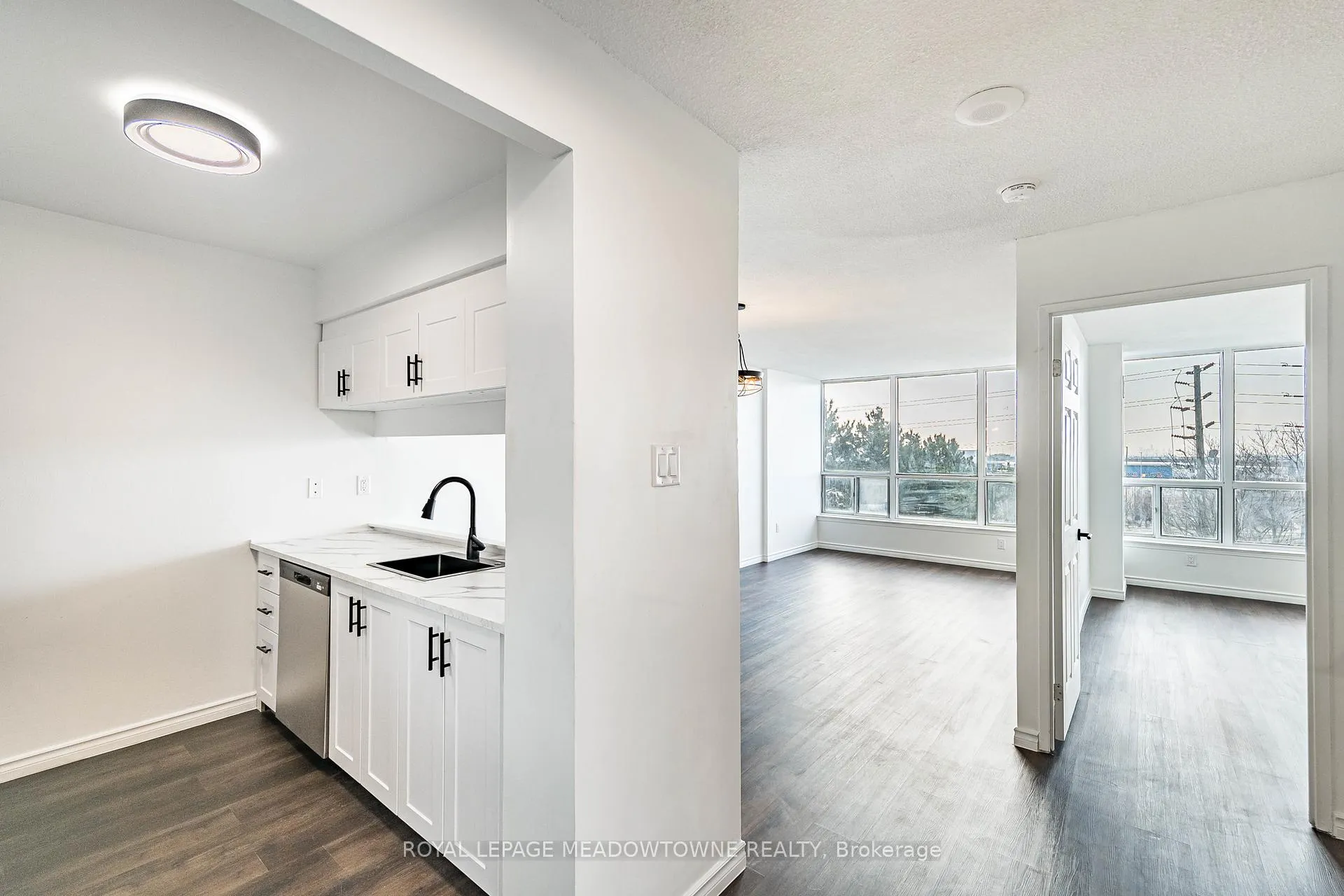 Photo 2 of Unit 409, 12 Laurelcrest Street, Brampton, Queen Street Corridor — HOMEH