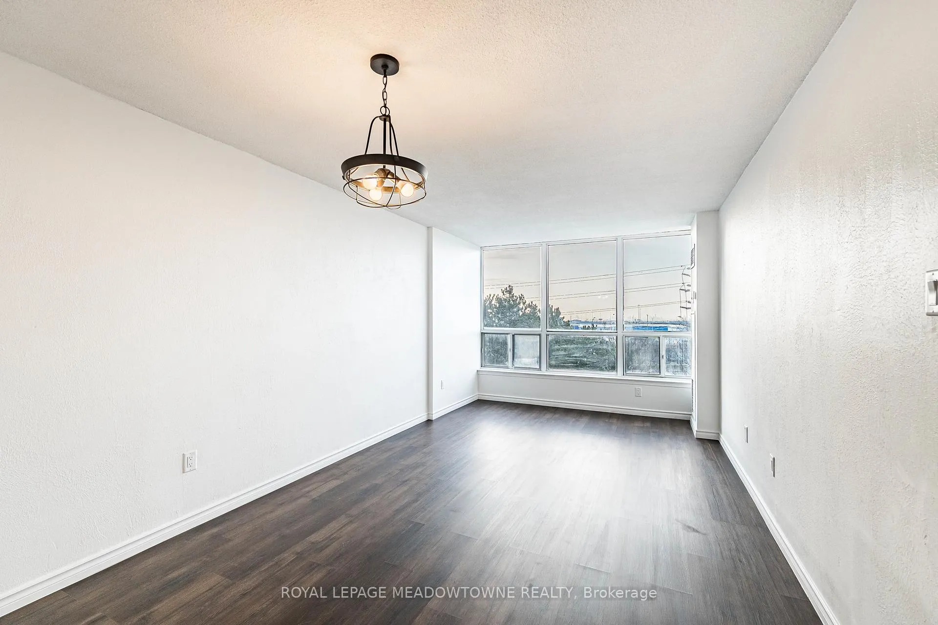 Photo 6 of Unit 409, 12 Laurelcrest Street, Brampton, Queen Street Corridor — HOMEH