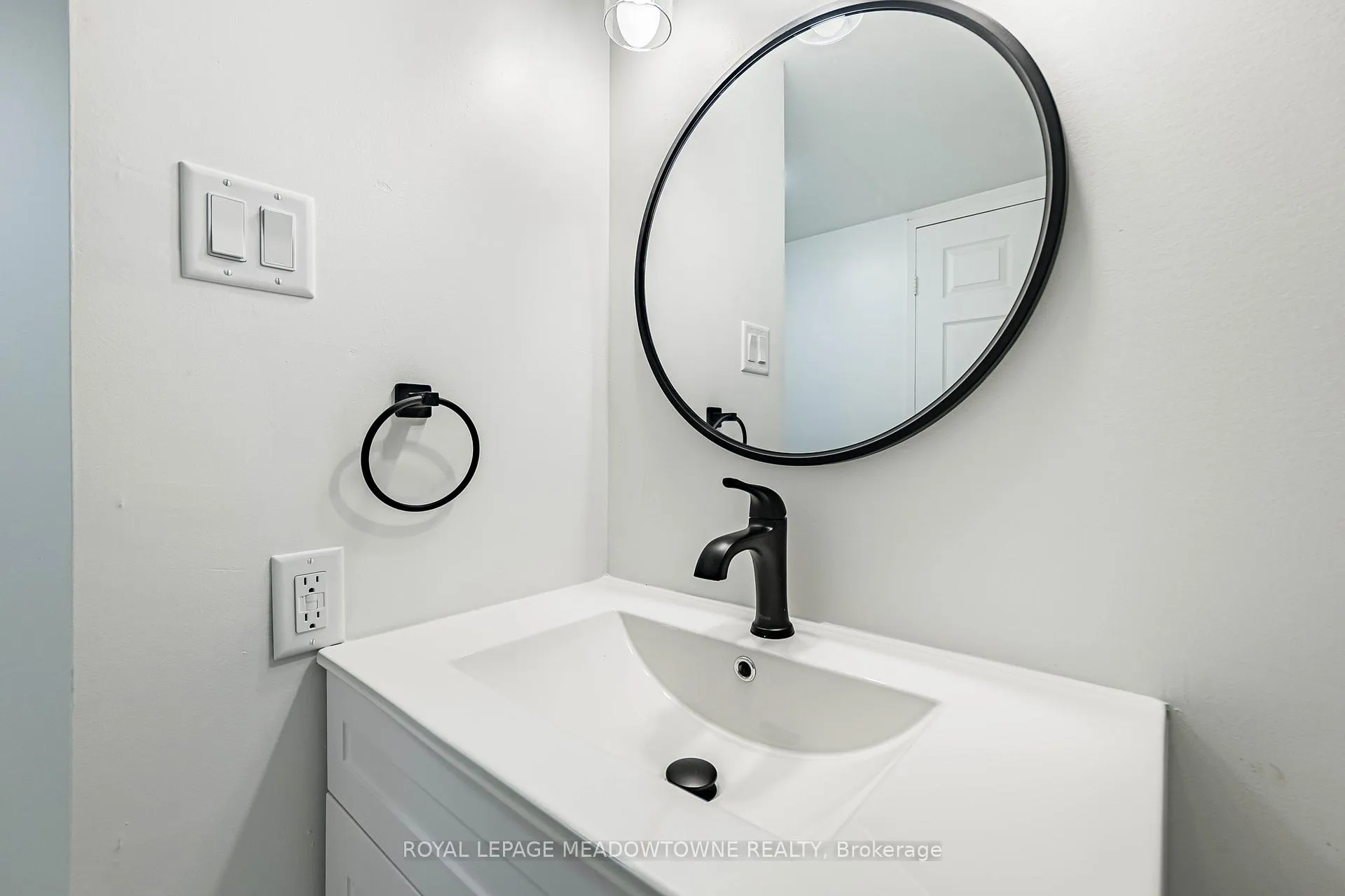 Photo 37 of Unit 409, 12 Laurelcrest Street, Brampton, Queen Street Corridor — HOMEH