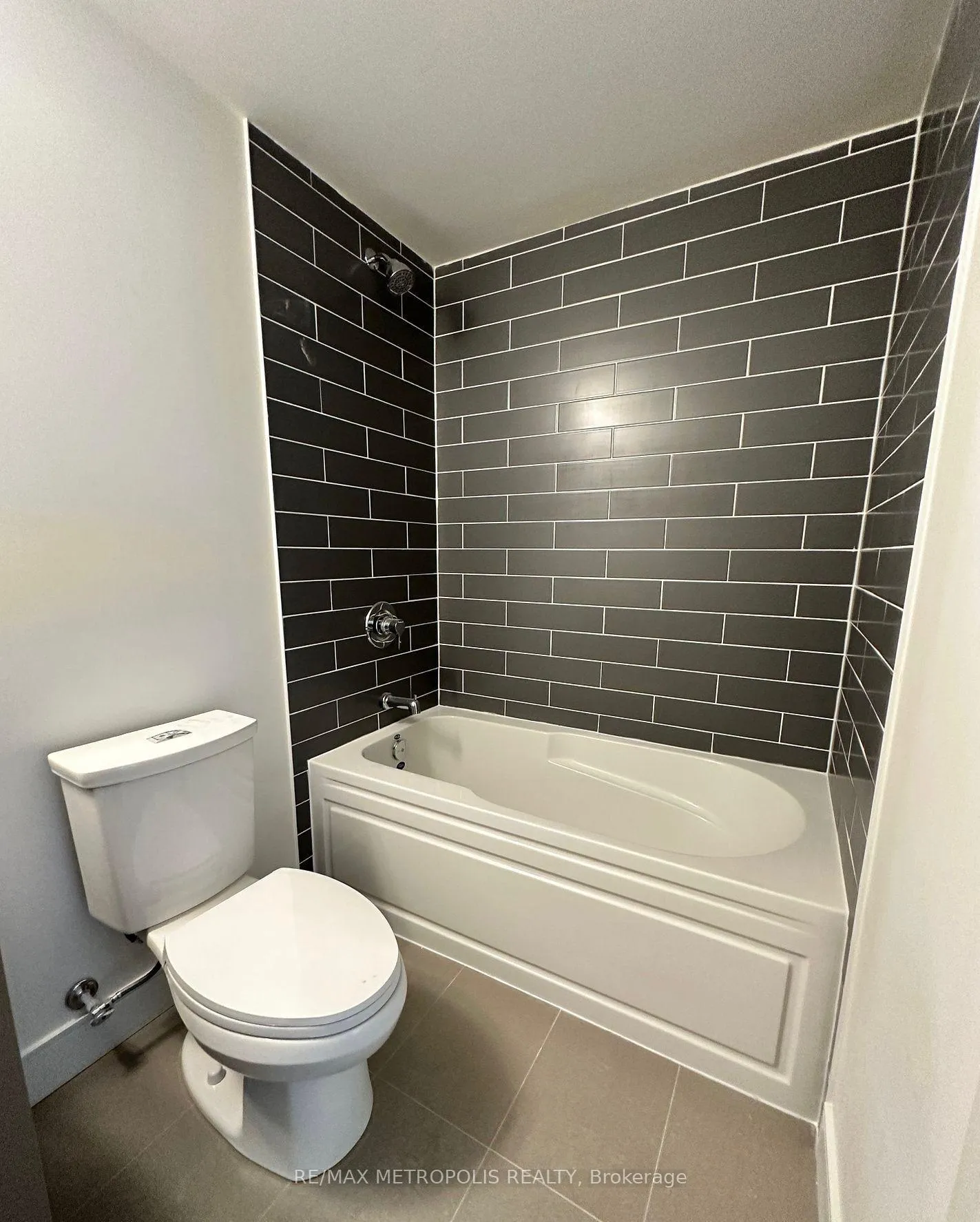 Photo 5 of Unit 902, 1350 Ellesmere Road, Scarborough, Bendale — HOMEH