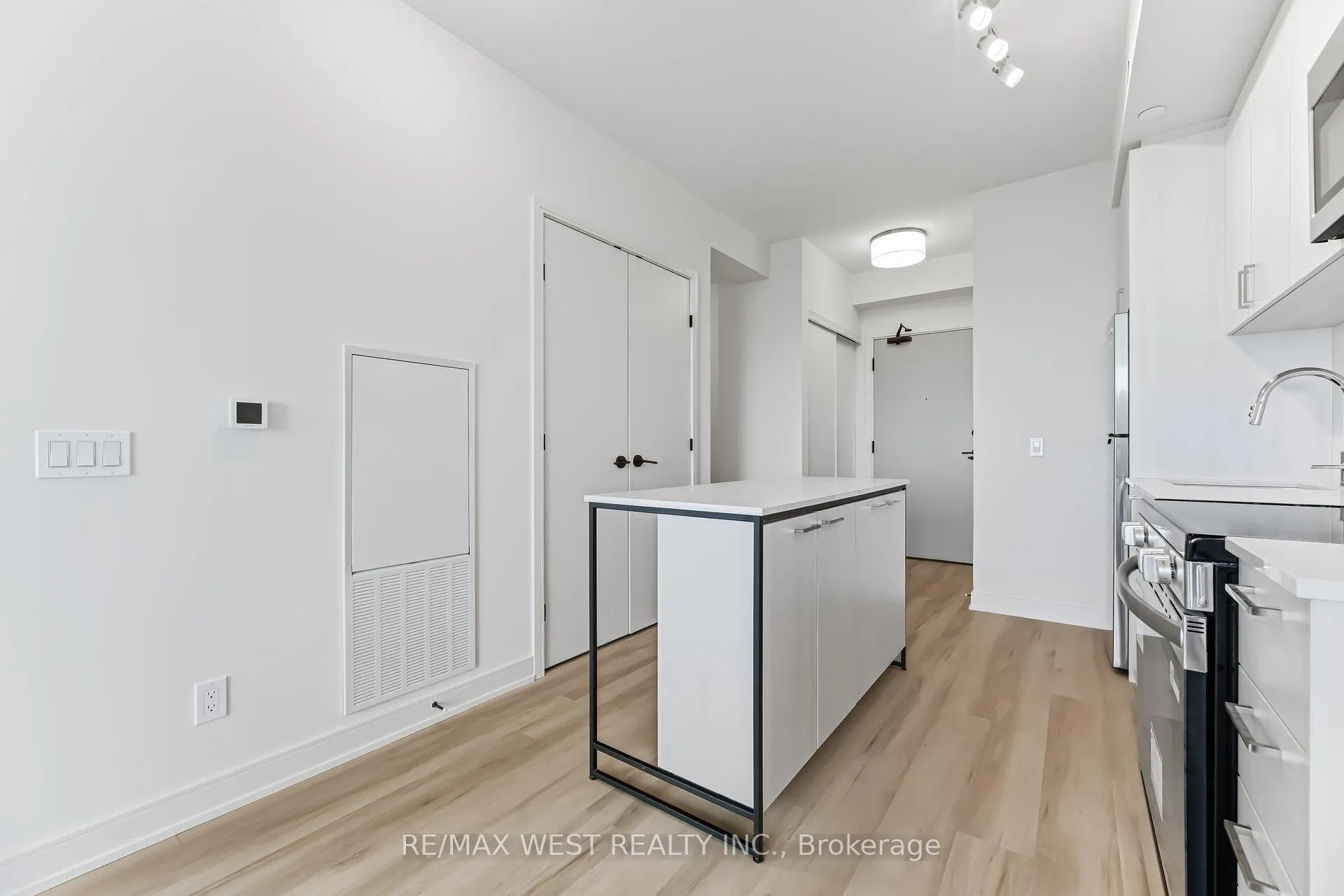Photo 12 of Unit 1205, 8020 Derry Road W, Milton, Coates — HOMEH
