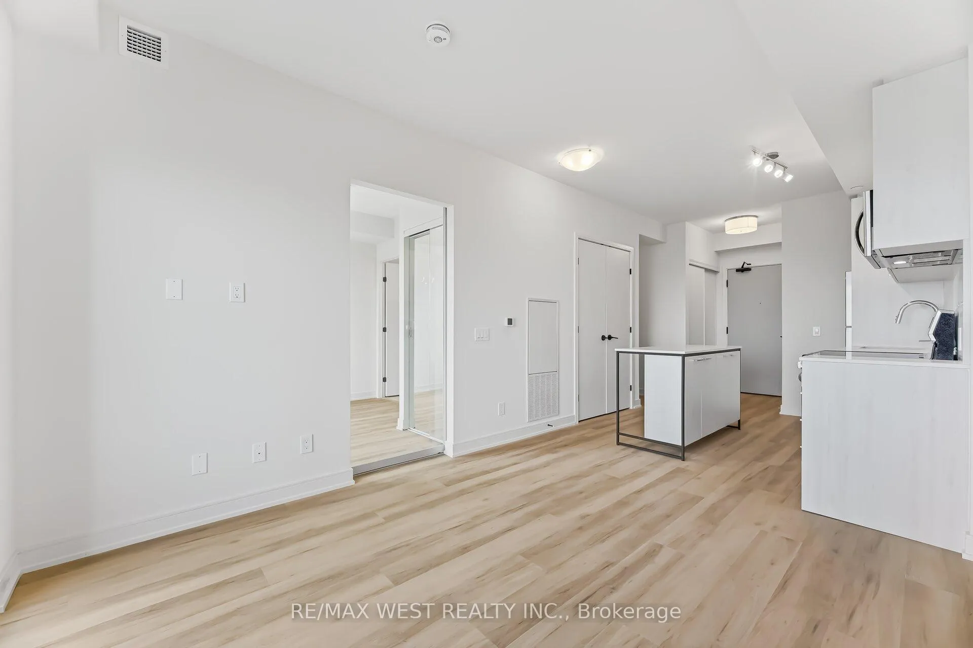 Photo 18 of Unit 1205, 8020 Derry Road W, Milton, Coates — HOMEH