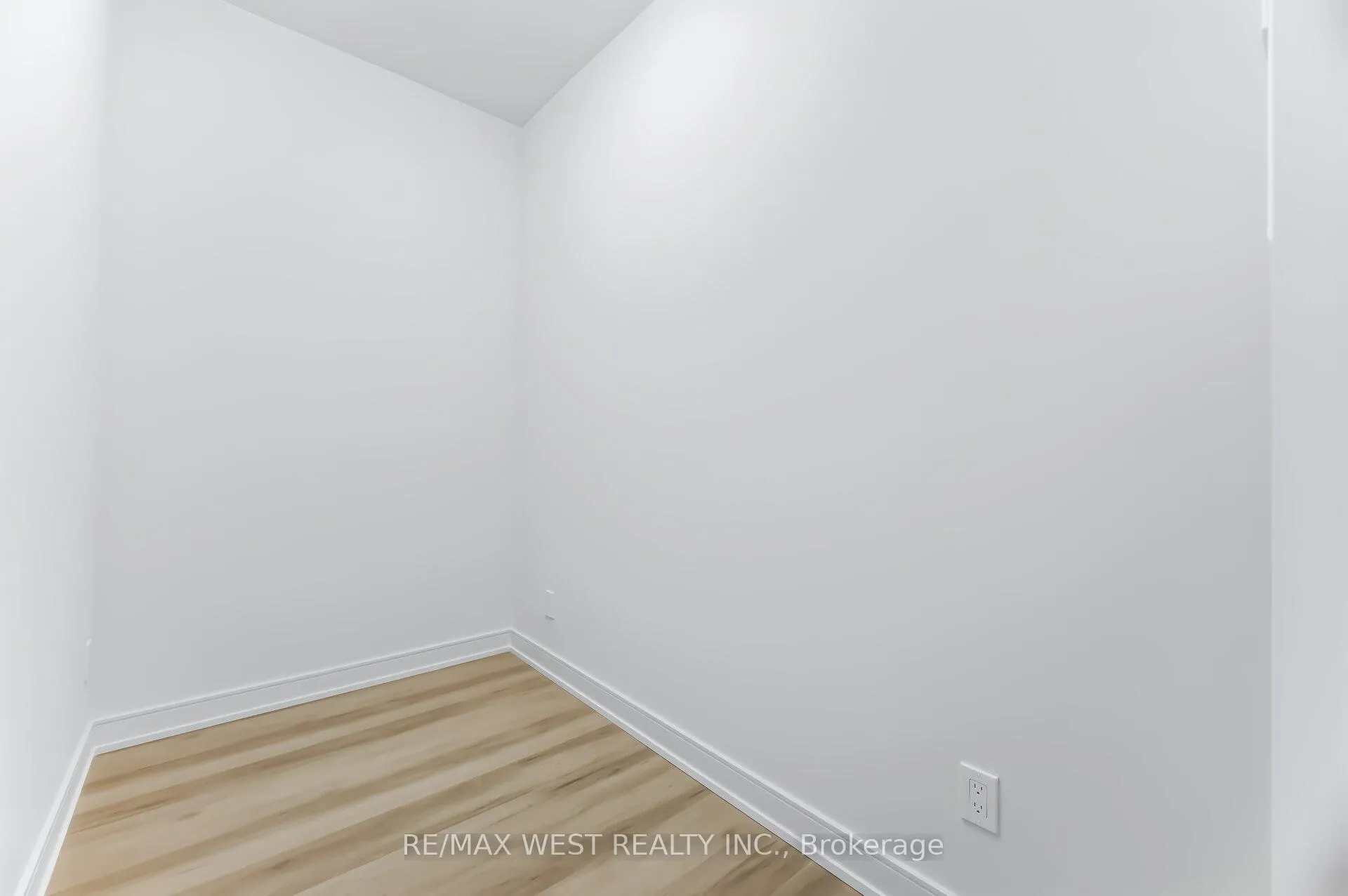Photo 29 of Unit 1205, 8020 Derry Road W, Milton, Coates — HOMEH