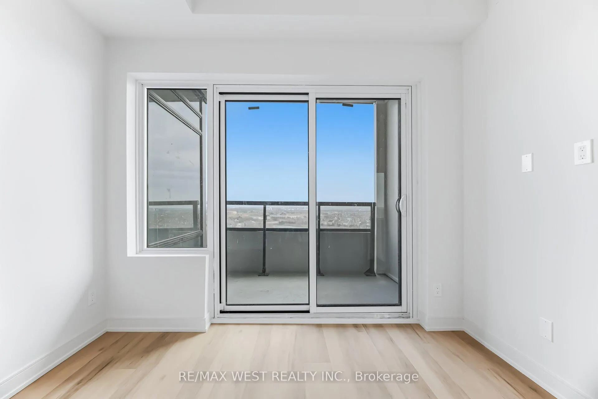 Photo 32 of Unit 1205, 8020 Derry Road W, Milton, Coates — HOMEH