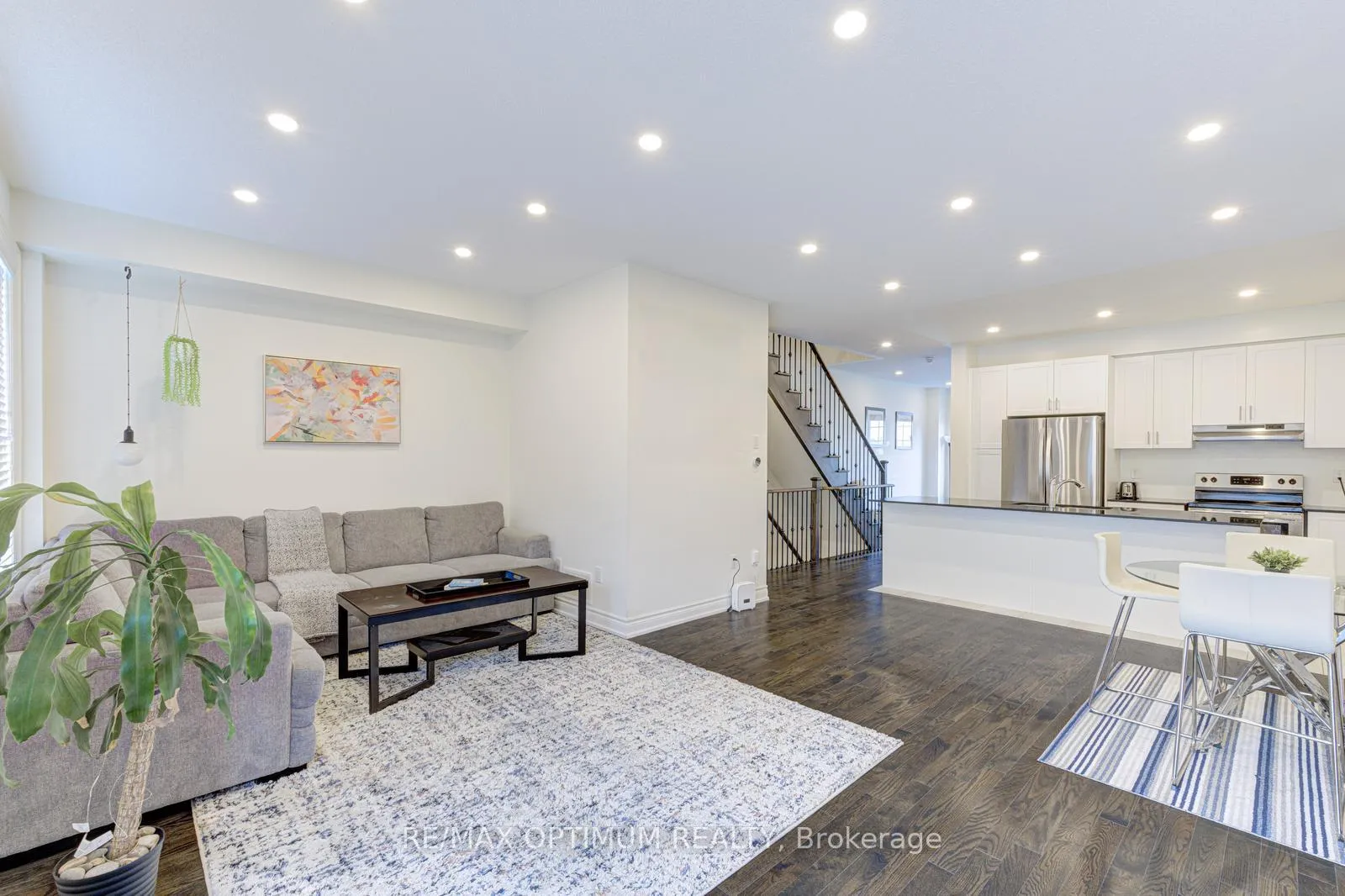 Photo 14 of 8644 Financial Drive, Brampton, Bram West — HOMEH