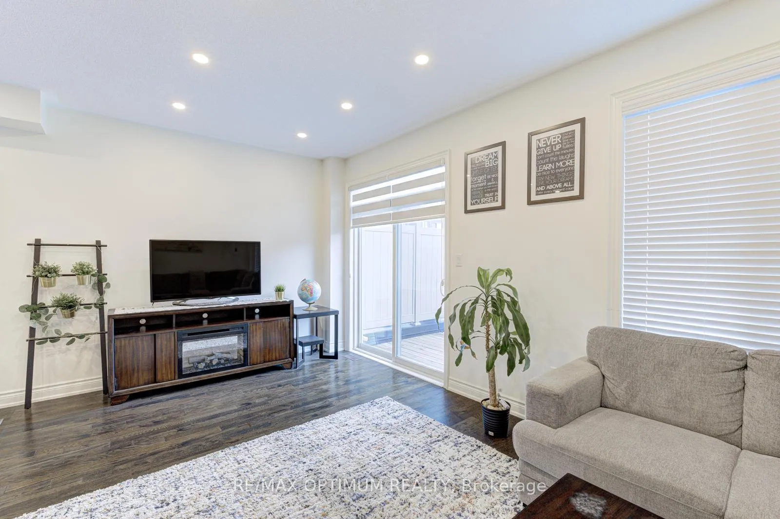 Photo 23 of 8644 Financial Drive, Brampton, Bram West — HOMEH