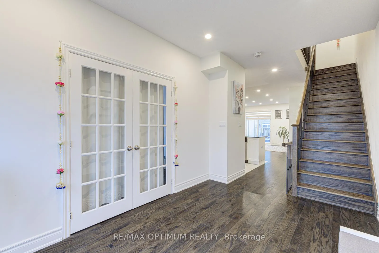 Photo 33 of 8644 Financial Drive, Brampton, Bram West — HOMEH