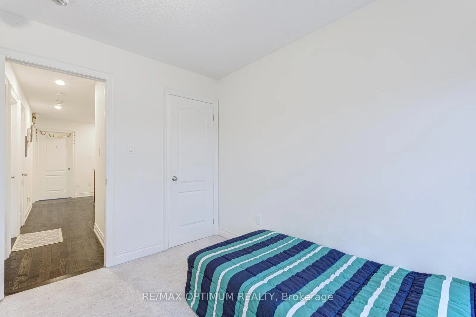 Photo 40 of 8644 Financial Drive, Brampton, Bram West — HOMEH