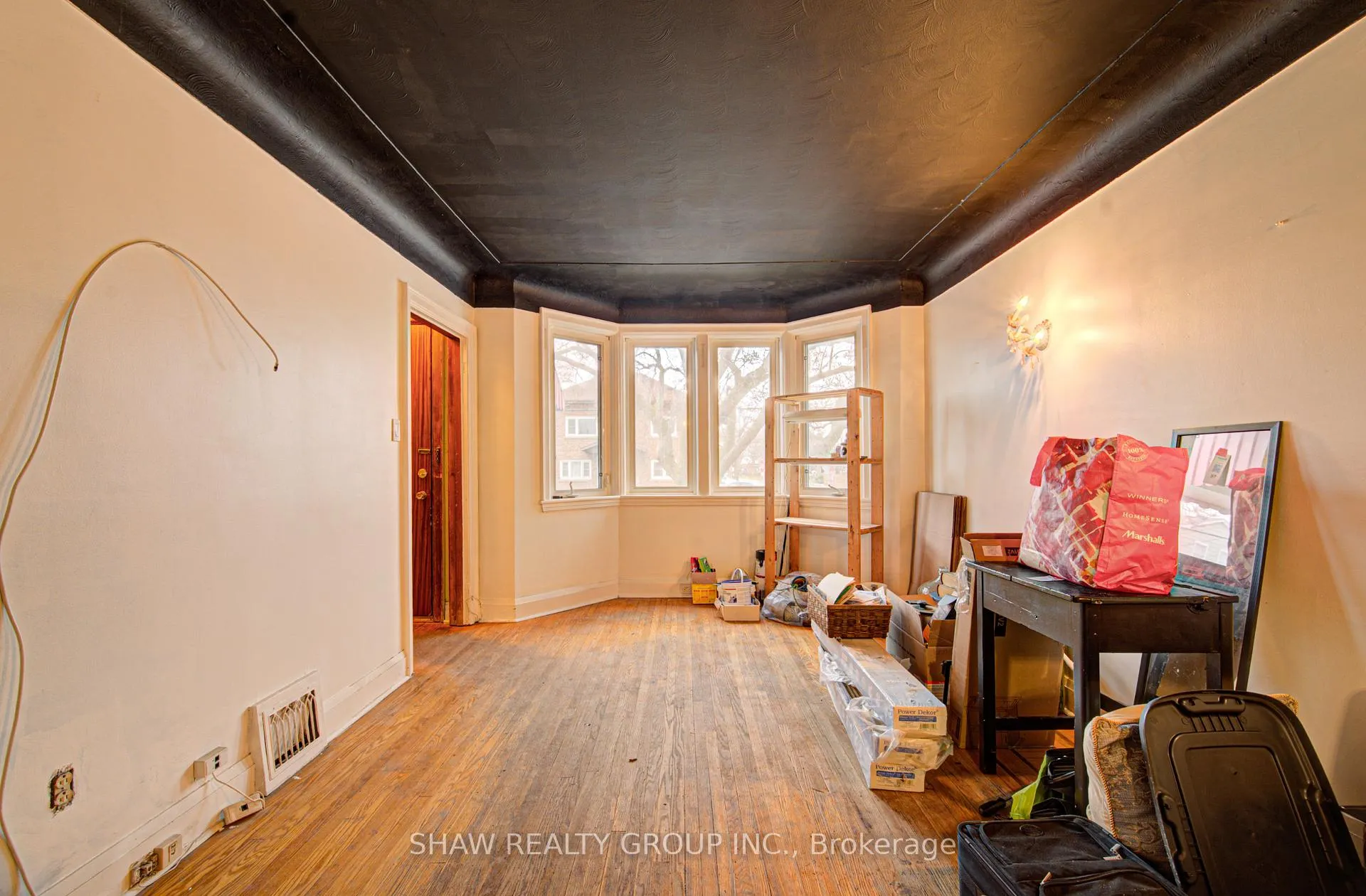 Photo 6 of 119 Cameron Avenue S, Hamilton, Bartonville — HOMEH
