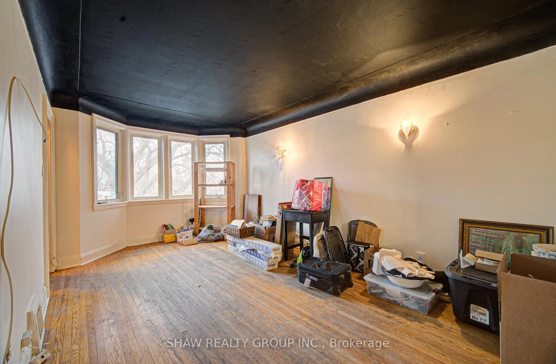 Photo 7 of 119 Cameron Avenue S, Hamilton, Bartonville — HOMEH