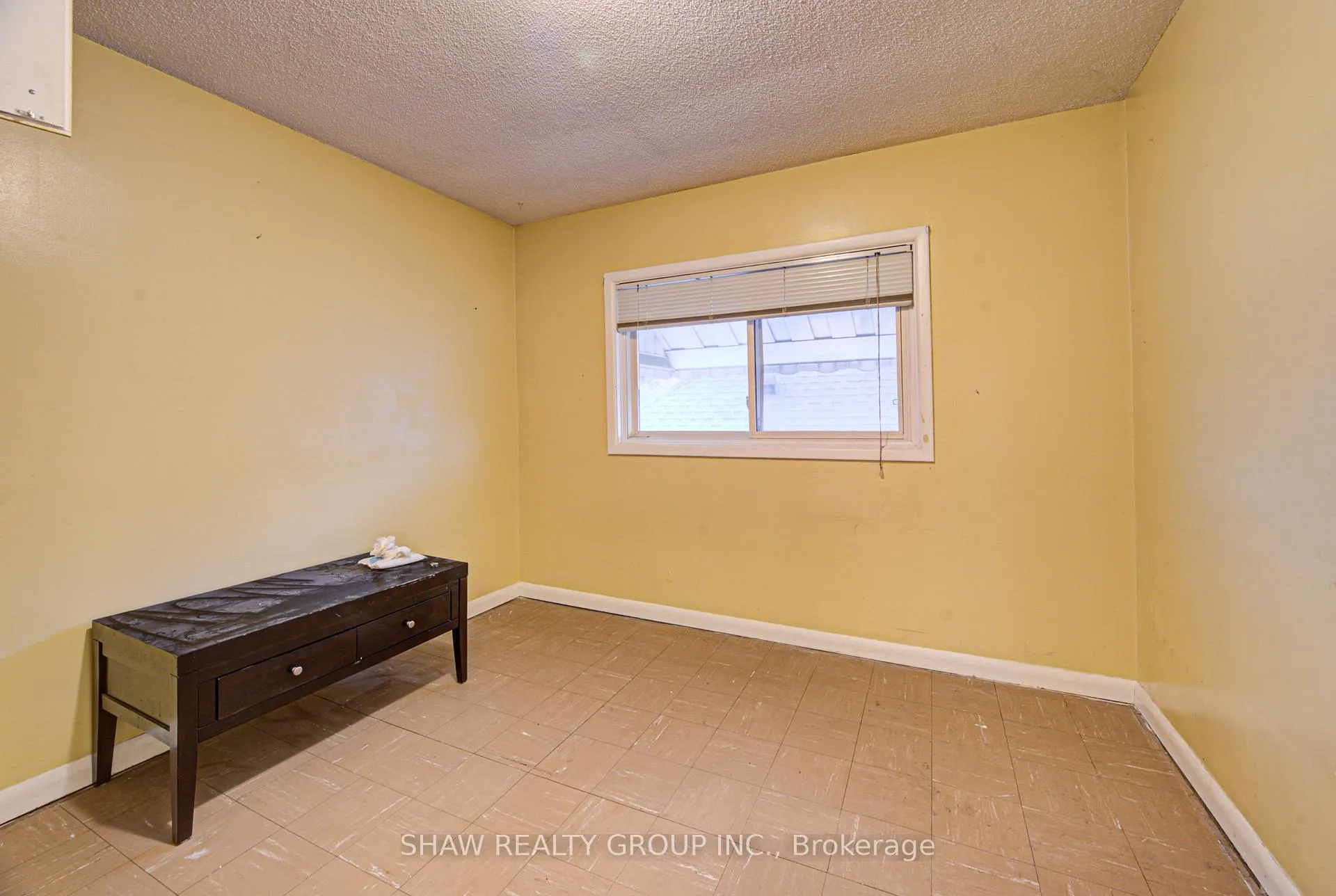Photo 27 of 119 Cameron Avenue S, Hamilton, Bartonville — HOMEH