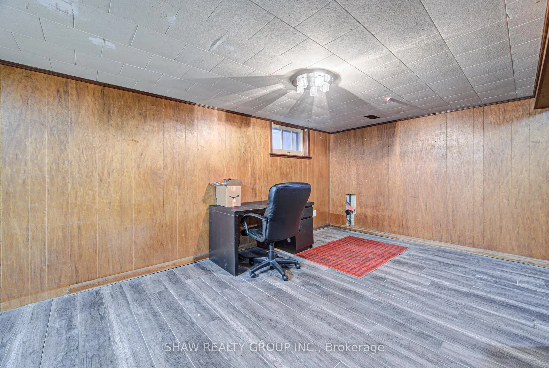 Photo 32 of 119 Cameron Avenue S, Hamilton, Bartonville — HOMEH