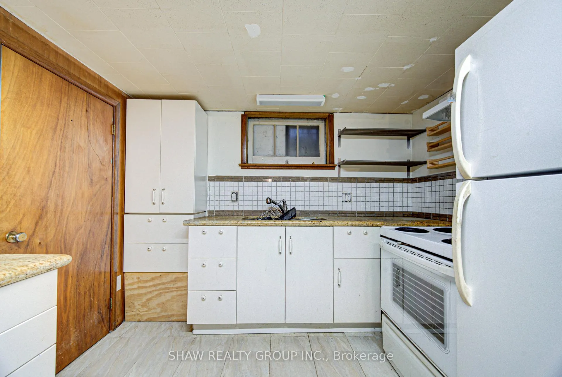Photo 33 of 119 Cameron Avenue S, Hamilton, Bartonville — HOMEH