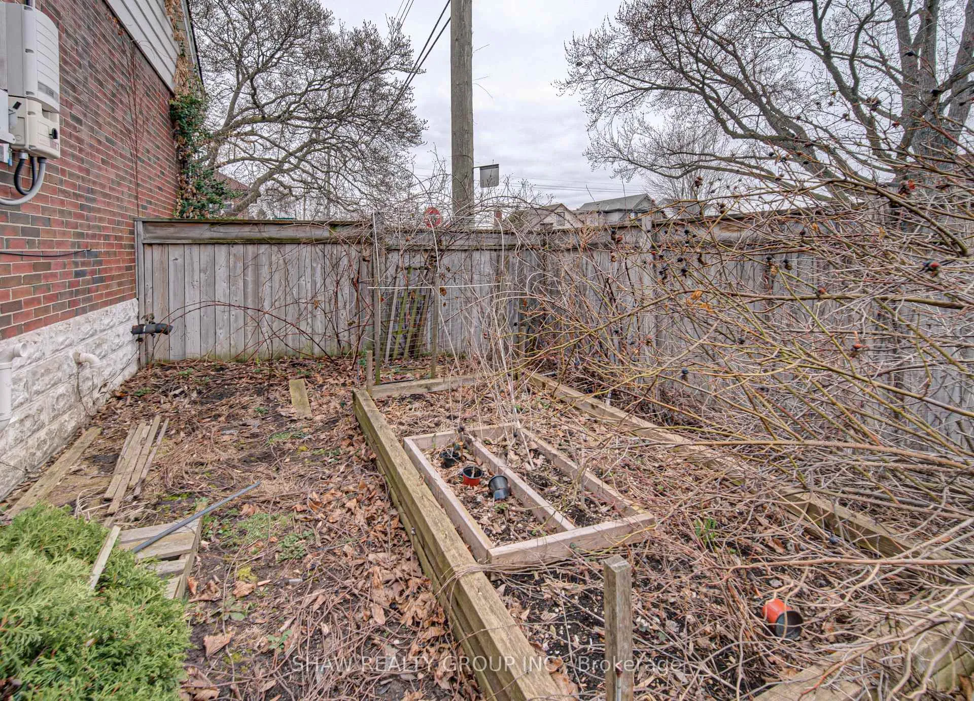 Photo 46 of 119 Cameron Avenue S, Hamilton, Bartonville — HOMEH