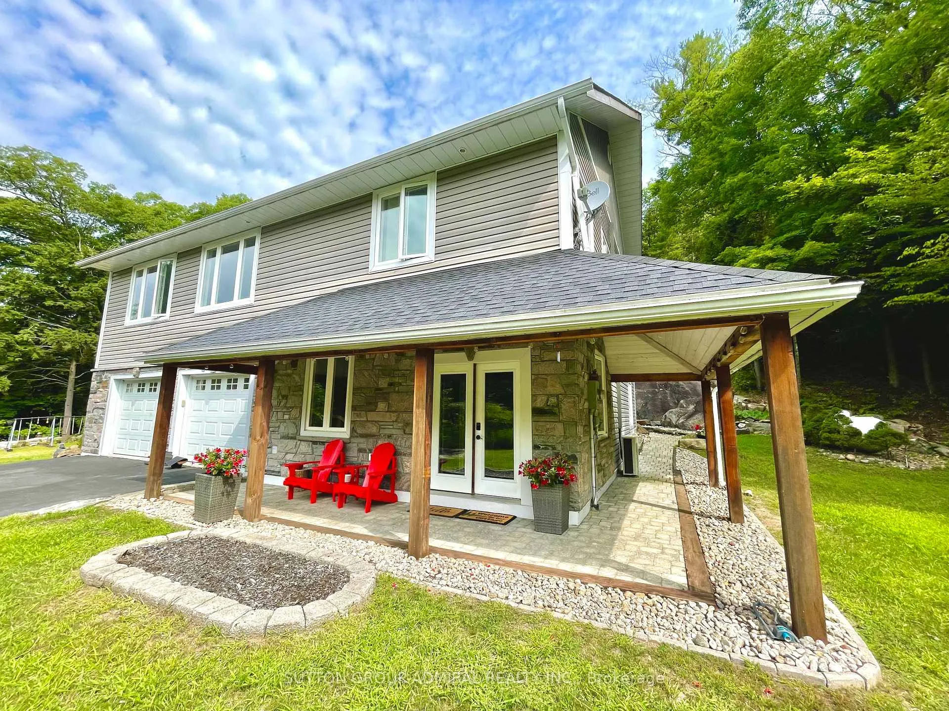 Photo 3 of 1579 Golden Beach Road, Bracebridge, Monck (Bracebridge) — HOMEH