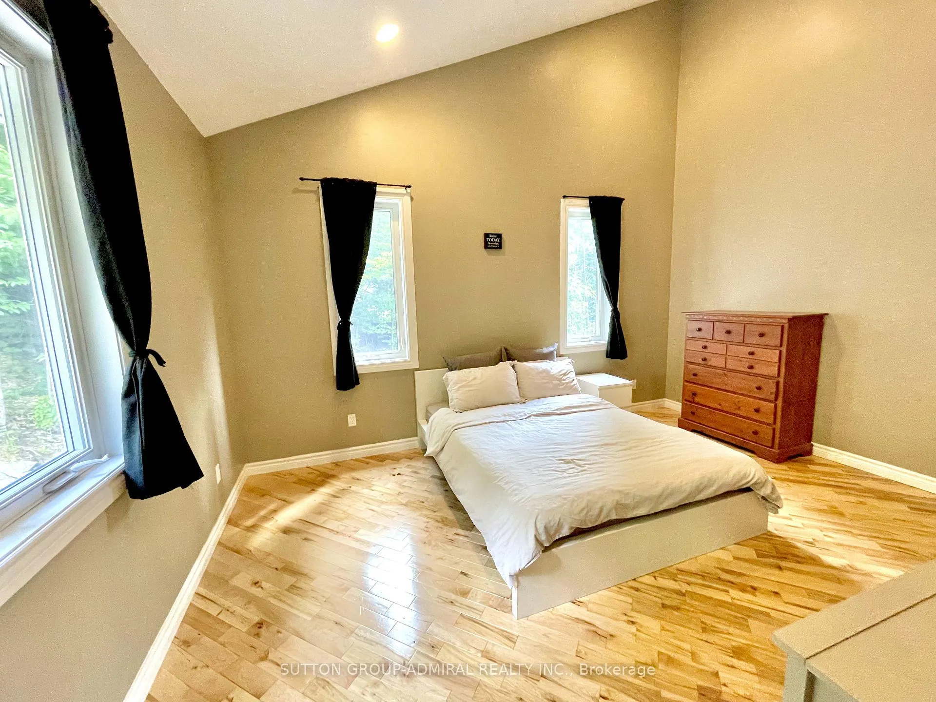 Photo 13 of 1579 Golden Beach Road, Bracebridge, Monck (Bracebridge) — HOMEH