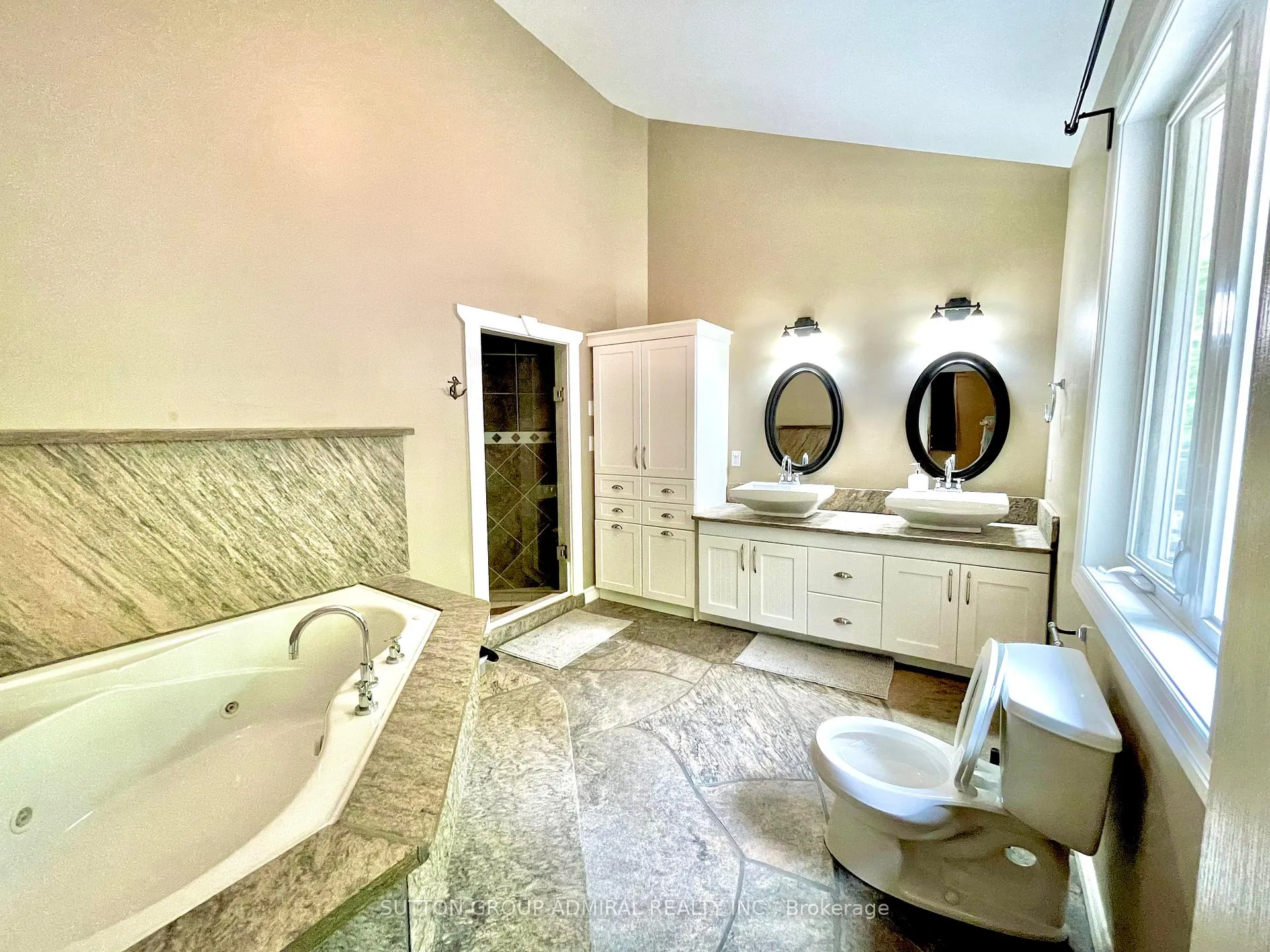 Photo 14 of 1579 Golden Beach Road, Bracebridge, Monck (Bracebridge) — HOMEH