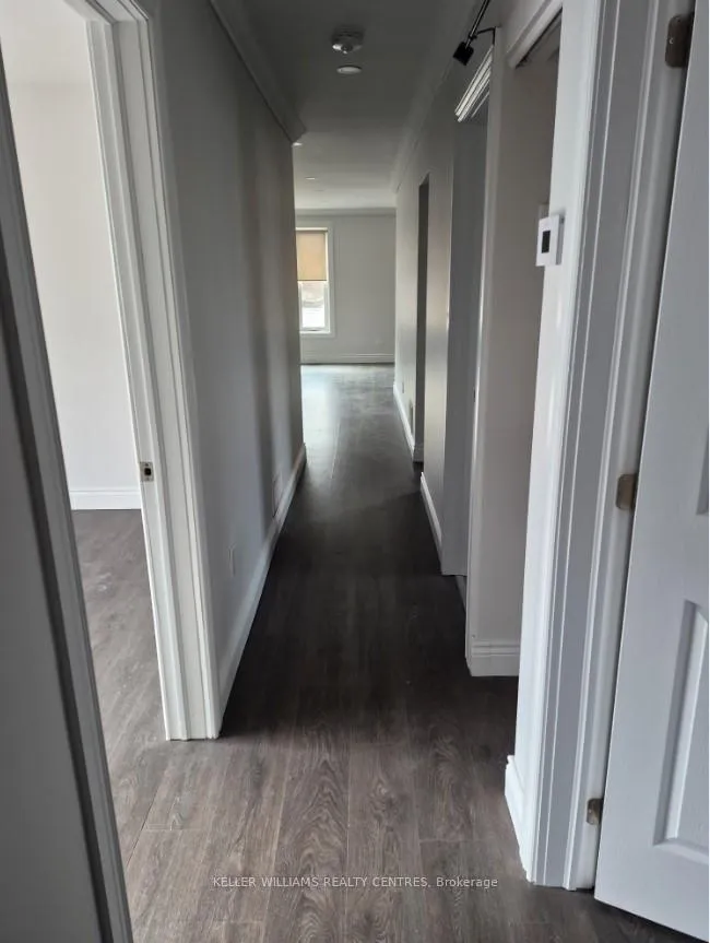 Photo 7 of Unit UPPER, 782 Botany Hill Crescent, Newmarket, Huron Heights-Leslie Valley — HOMEH