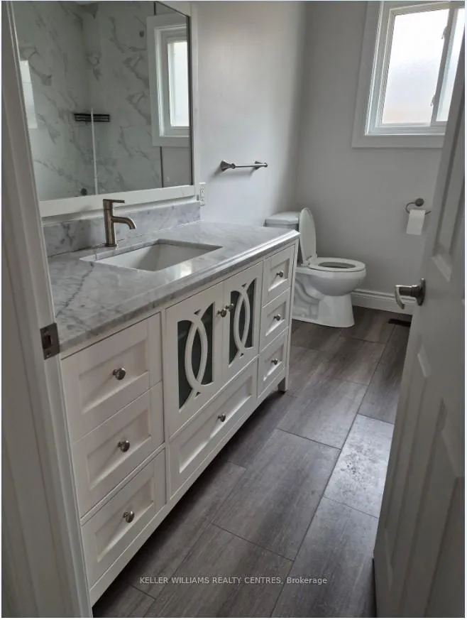 Photo 9 of Unit UPPER, 782 Botany Hill Crescent, Newmarket, Huron Heights-Leslie Valley — HOMEH