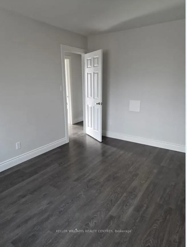 Photo 12 of Unit UPPER, 782 Botany Hill Crescent, Newmarket, Huron Heights-Leslie Valley — HOMEH