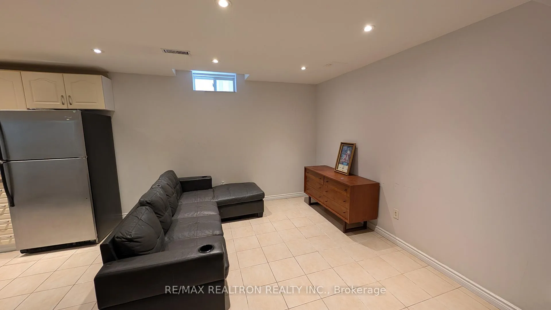 Photo 10 of Unit Bsmt, 84 Apollo Road, Markham, Middlefield — HOMEH